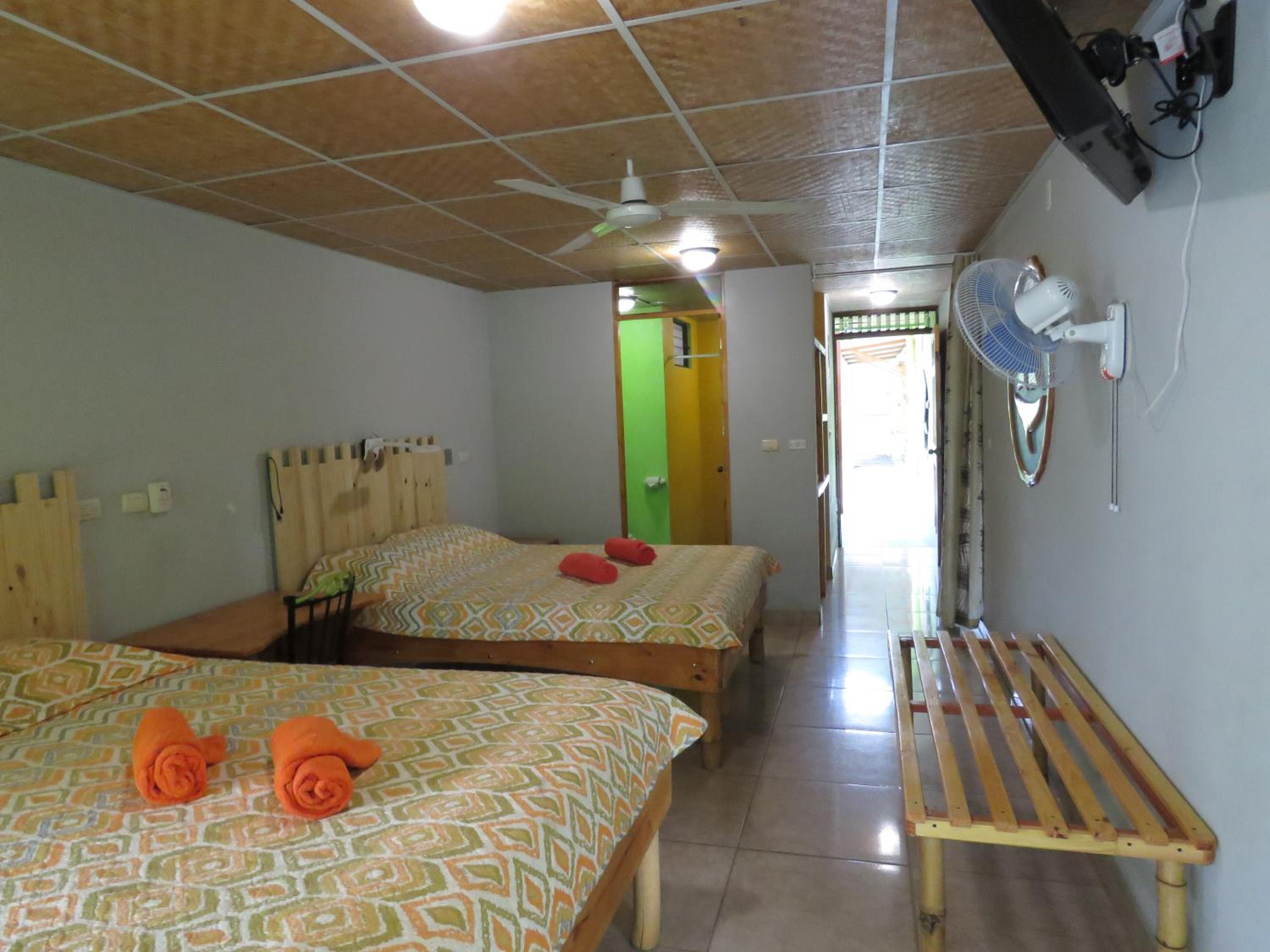 Queen Room with Garden View fixed air conditioner photo 1