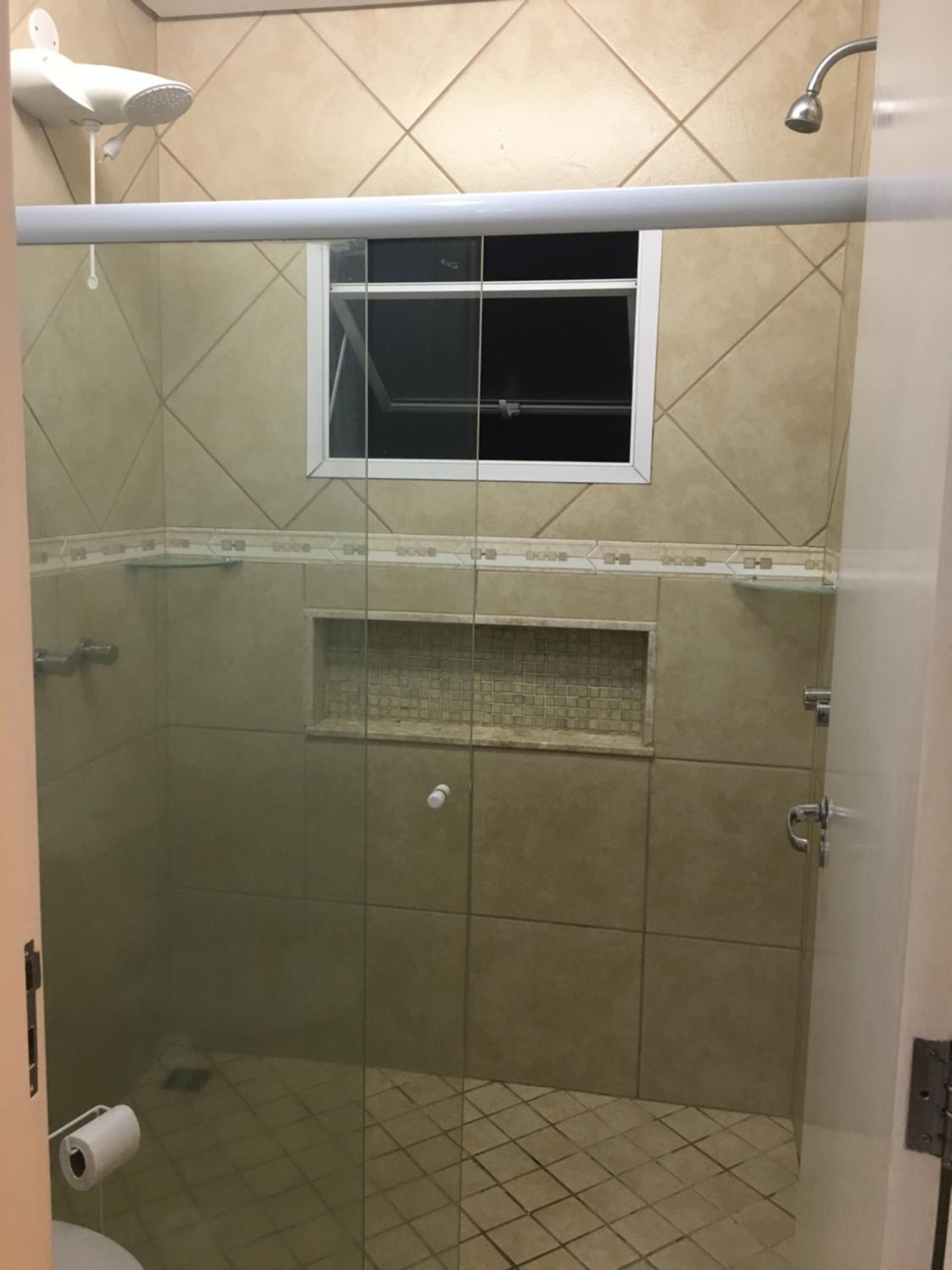 Queen Suite with Spa Bath