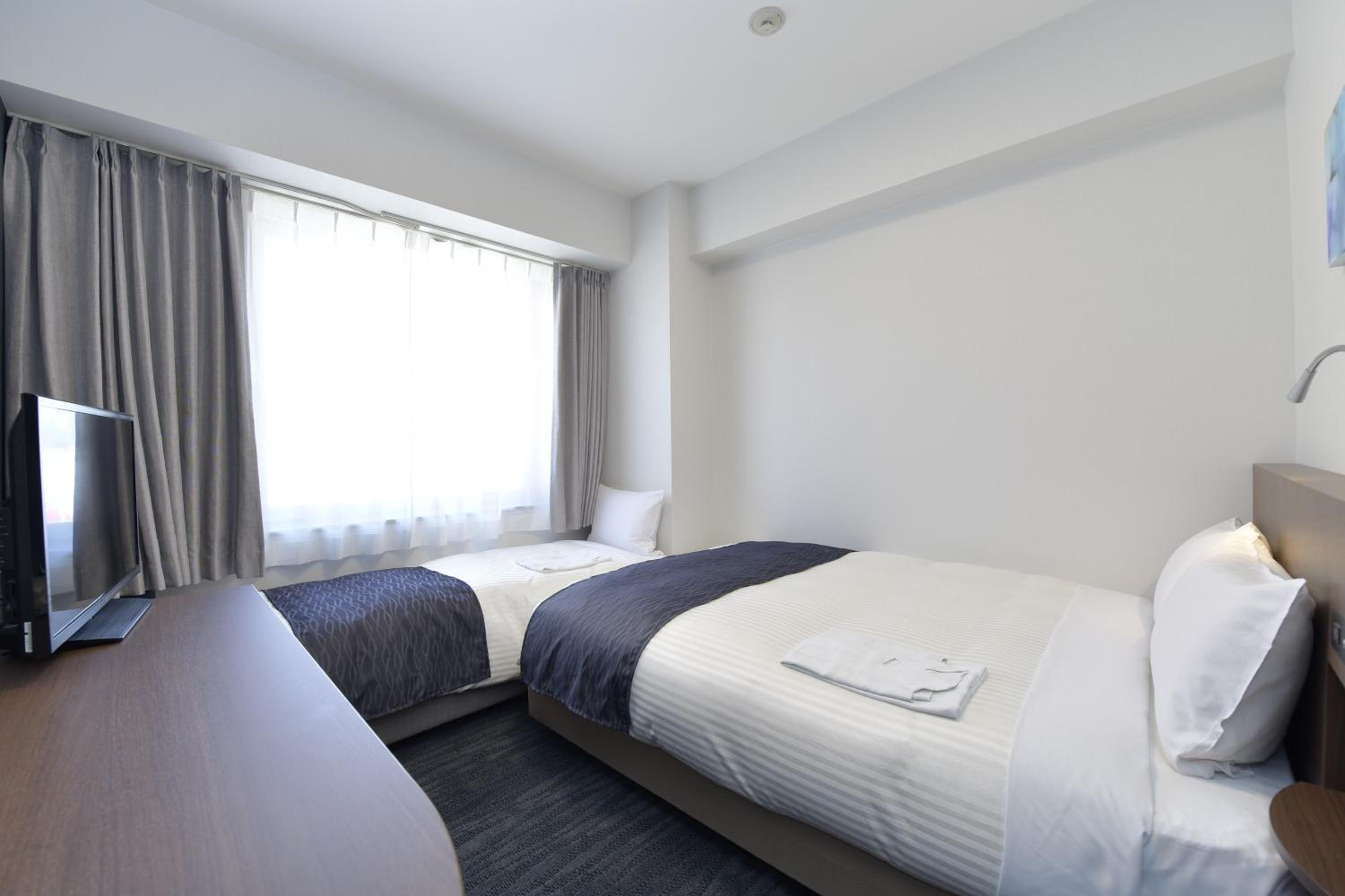 Economy Triple Room - Non-Smoking