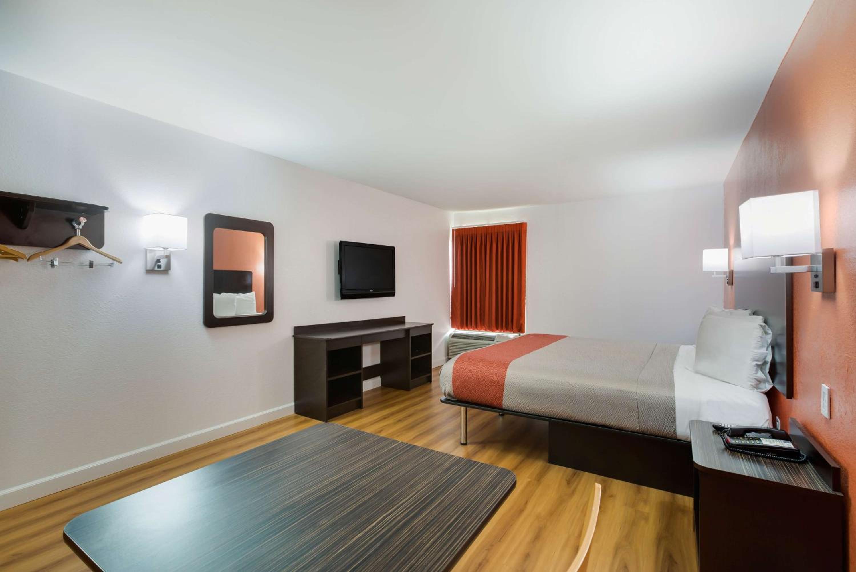 King Room - Disability Access - Photo 2