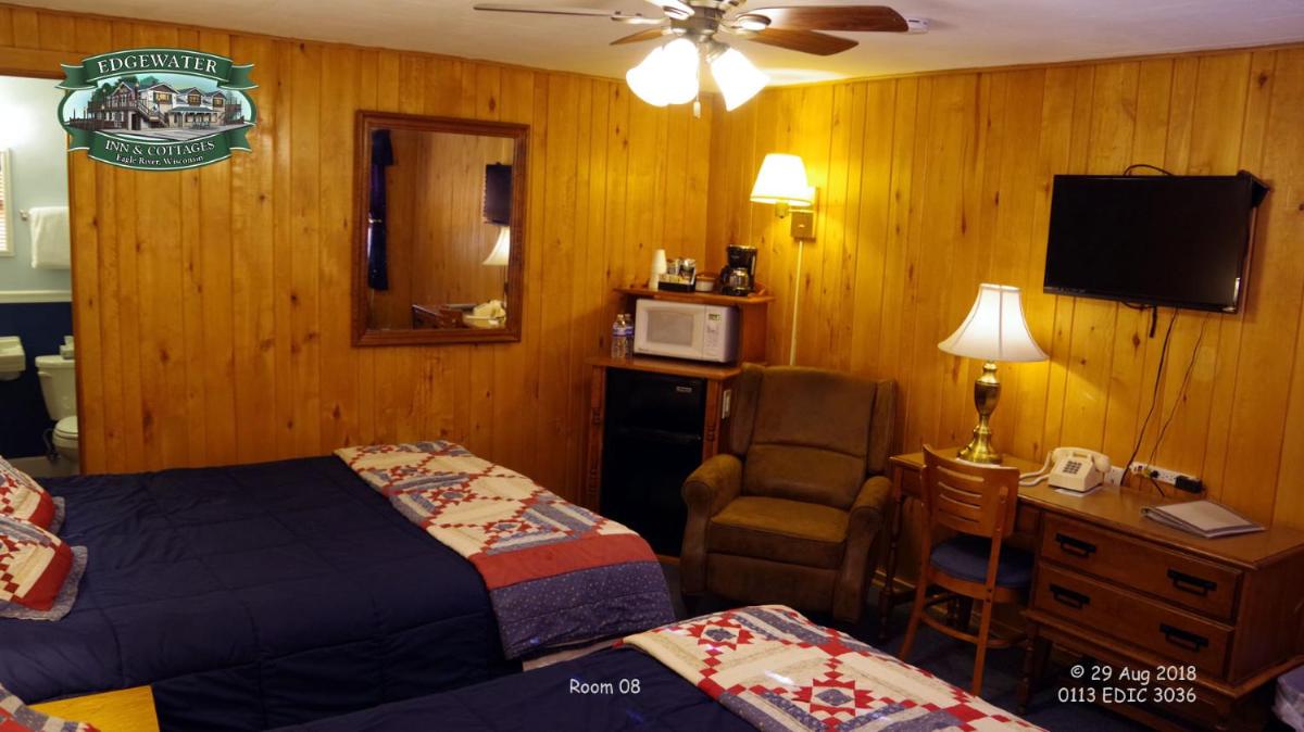 Queen Room photo 1