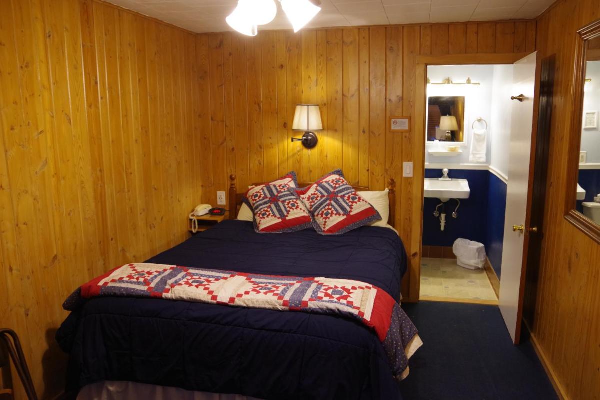 Queen Room photo 3