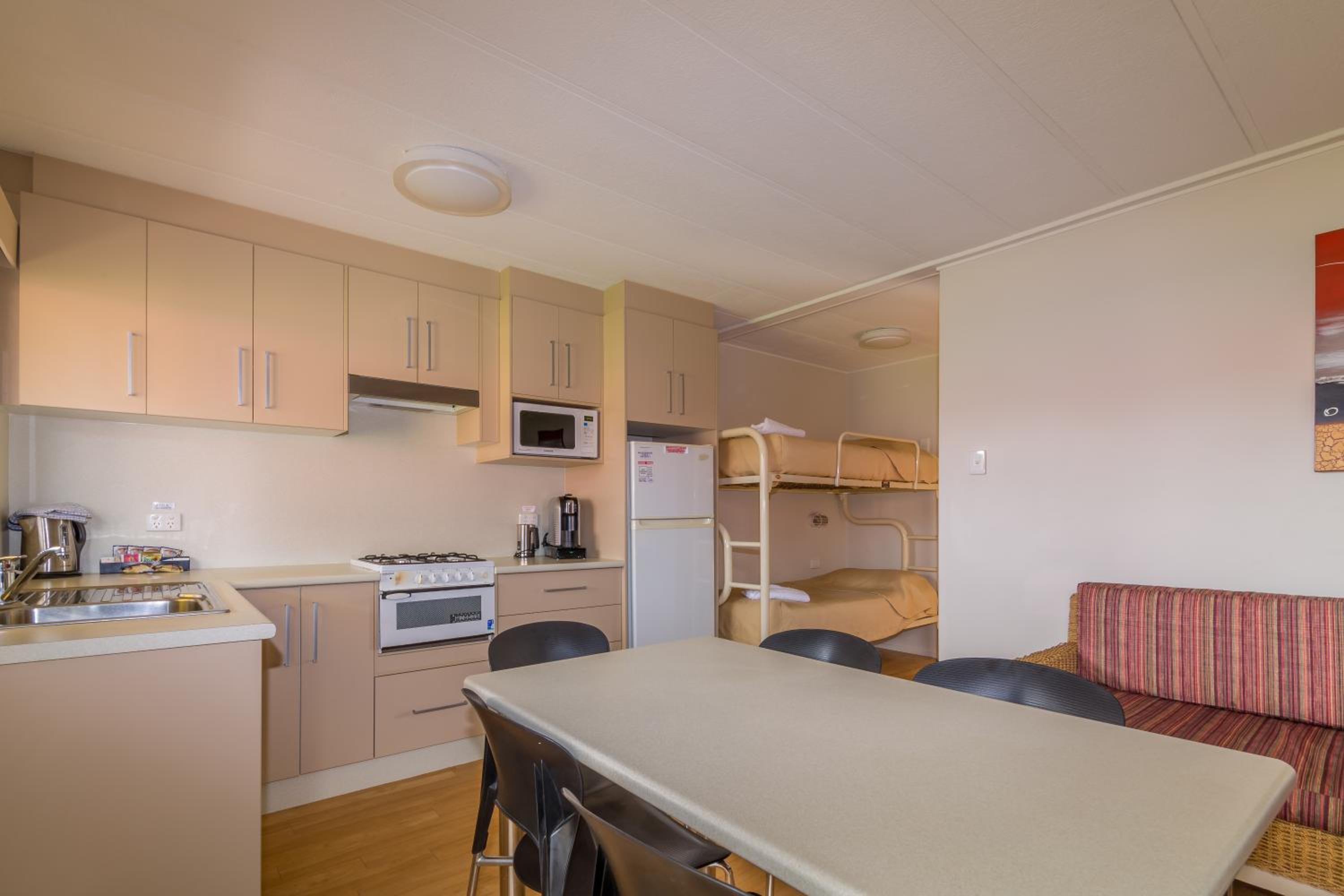 One-Bedroom Apartment with Private Terrace and Air-conditioning photo 3