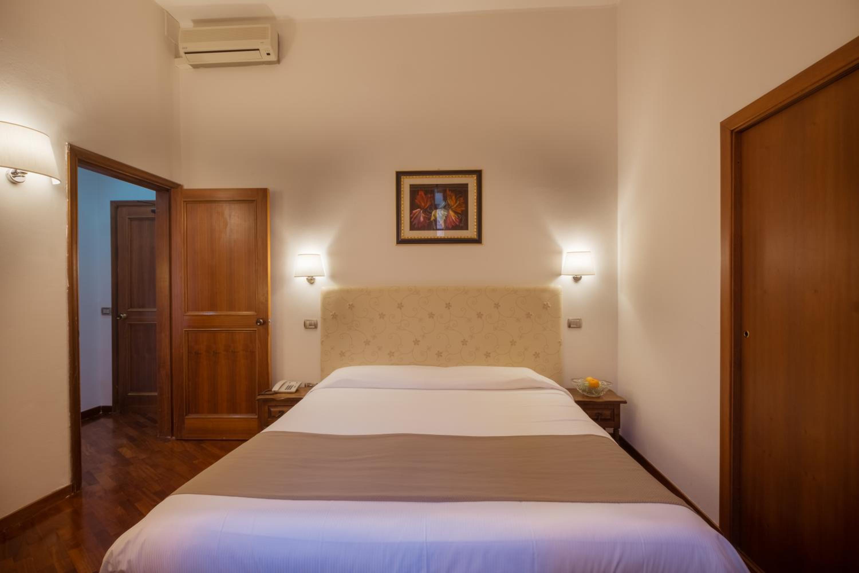 Quadruple Room - Photo 2
