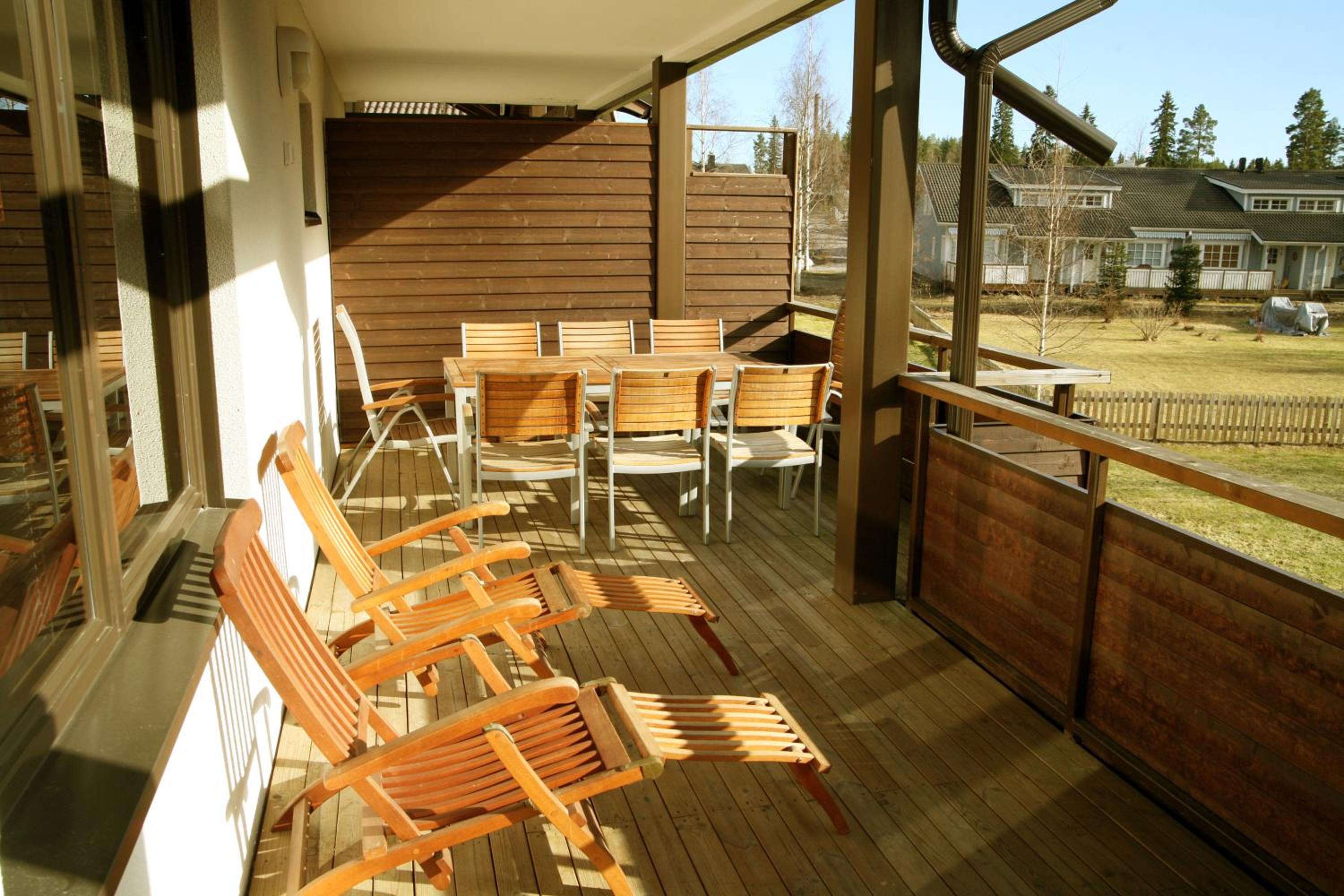 Six-Bedroom Apartment with Sauna photo 1