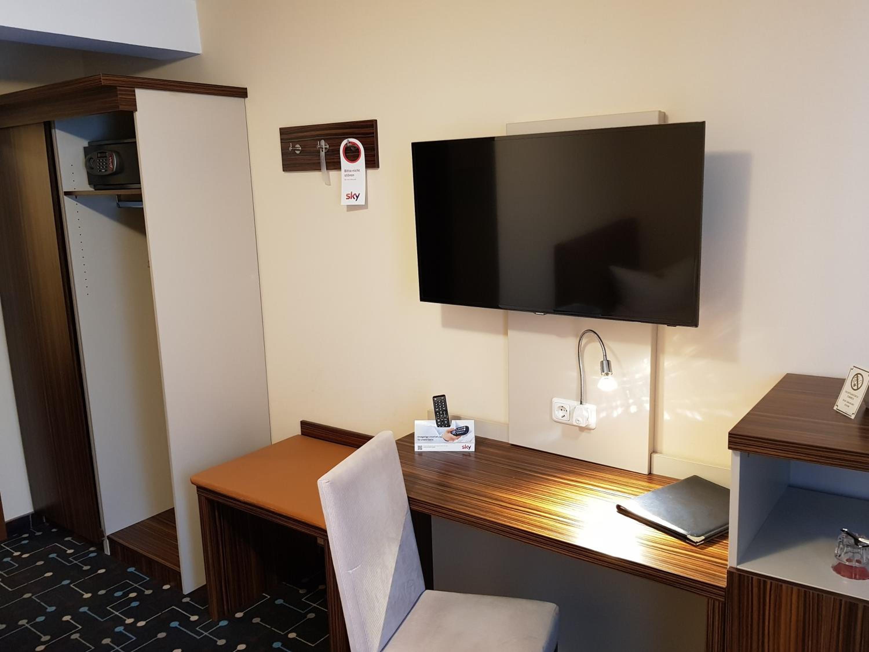 Single Room photo 2
