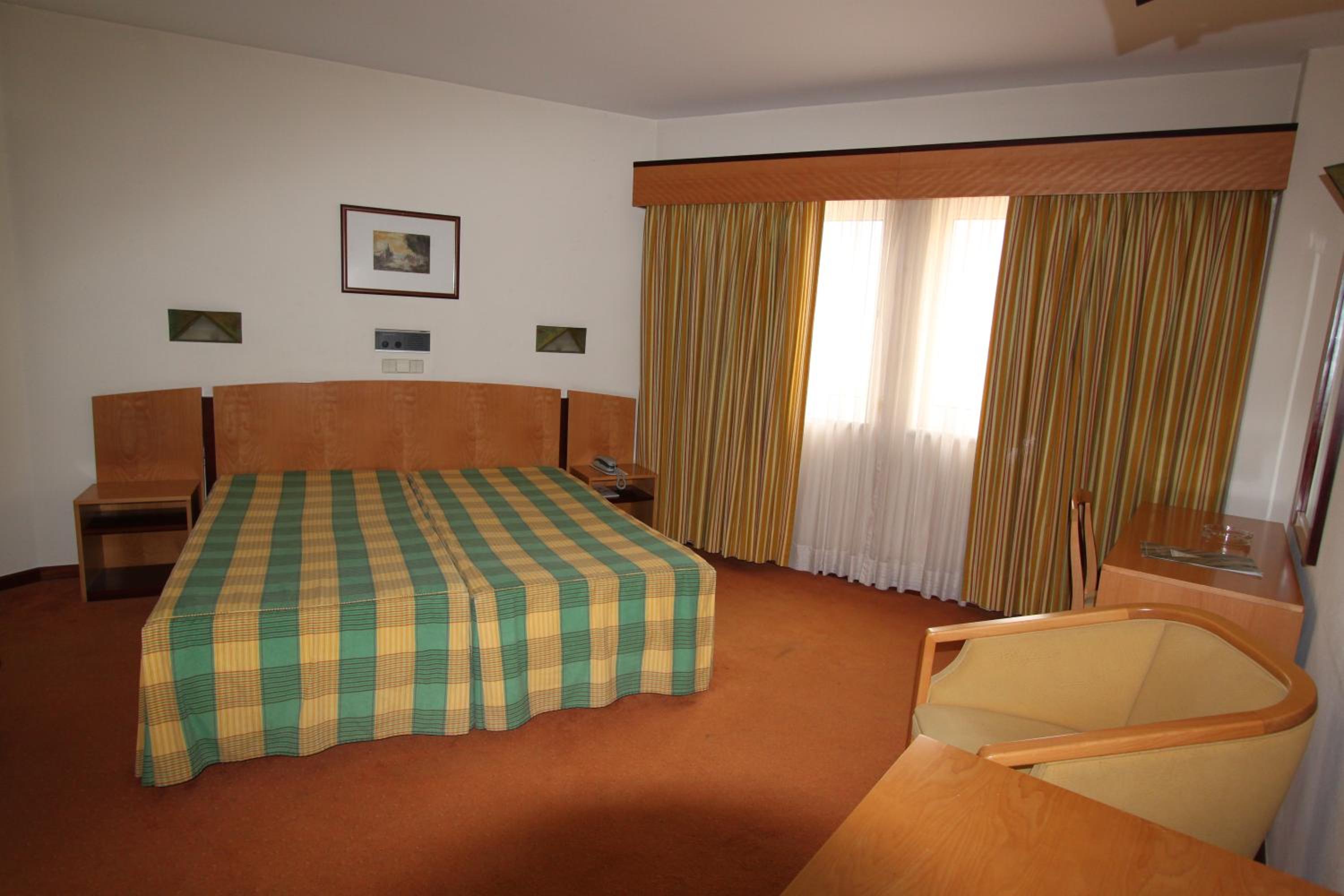 Triple Room - Photo 2
