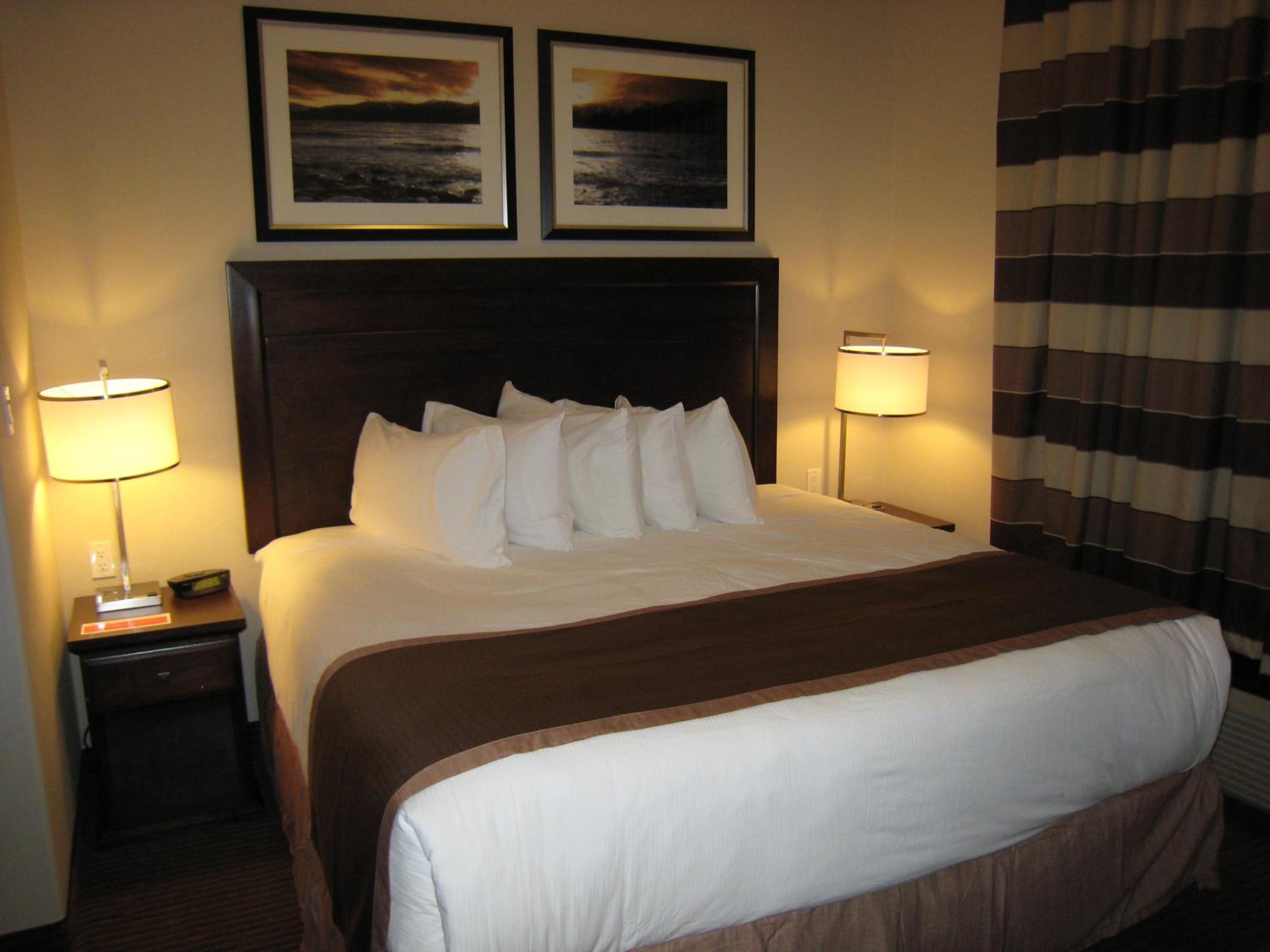 Deluxe King Suite - Photo 1