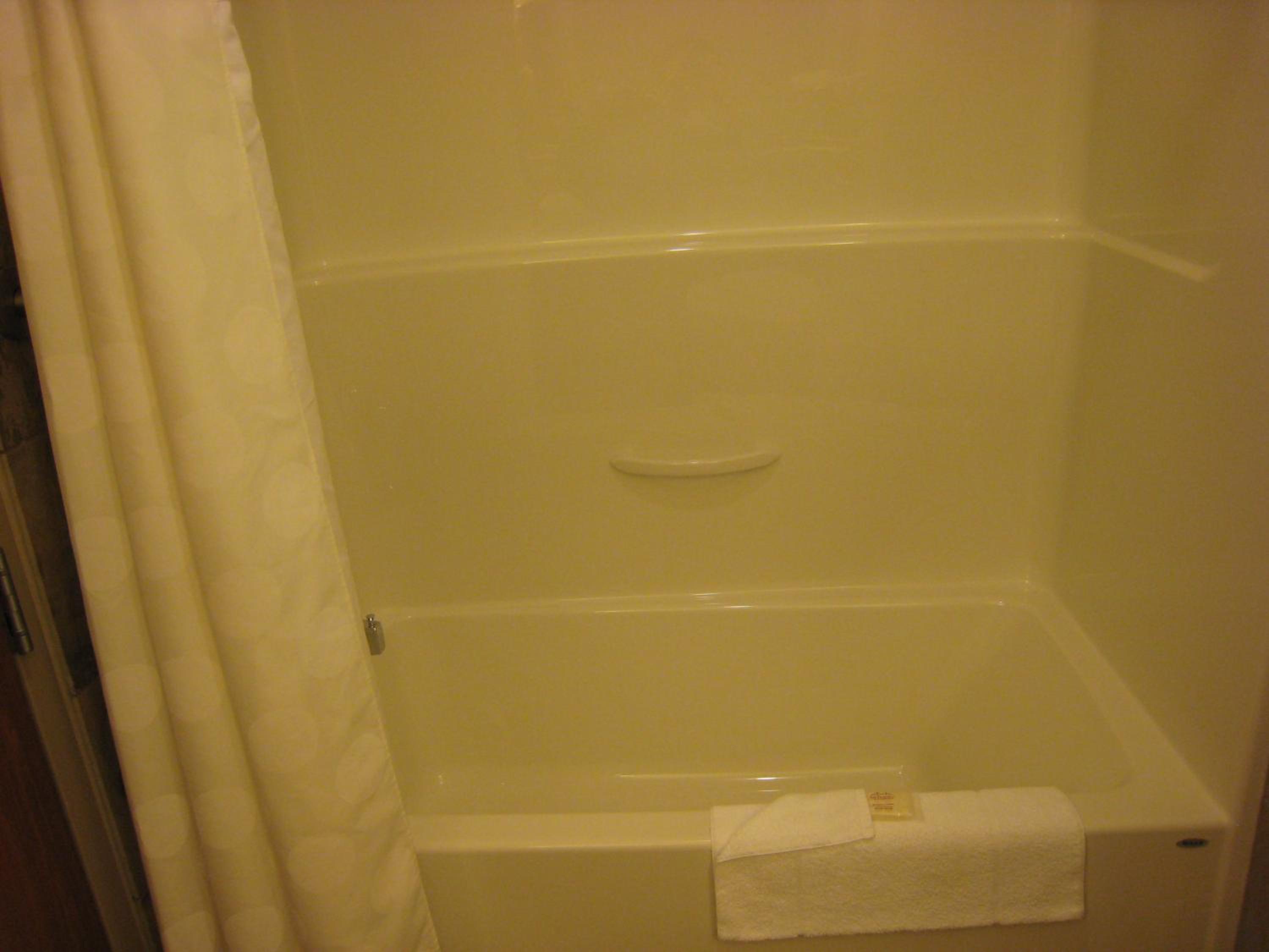 Deluxe King Suite - Photo 8