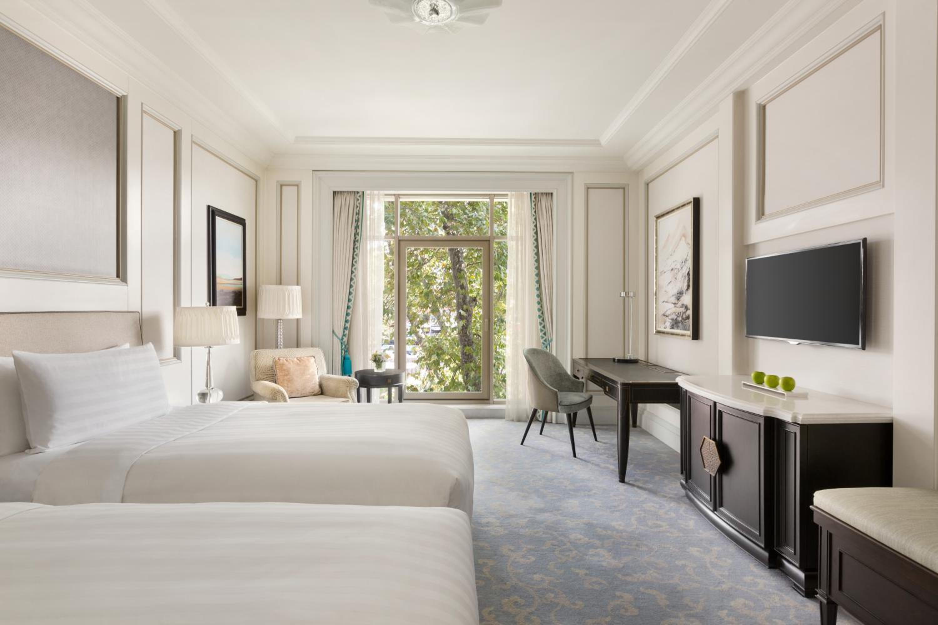 Deluxe Twin Room with City View