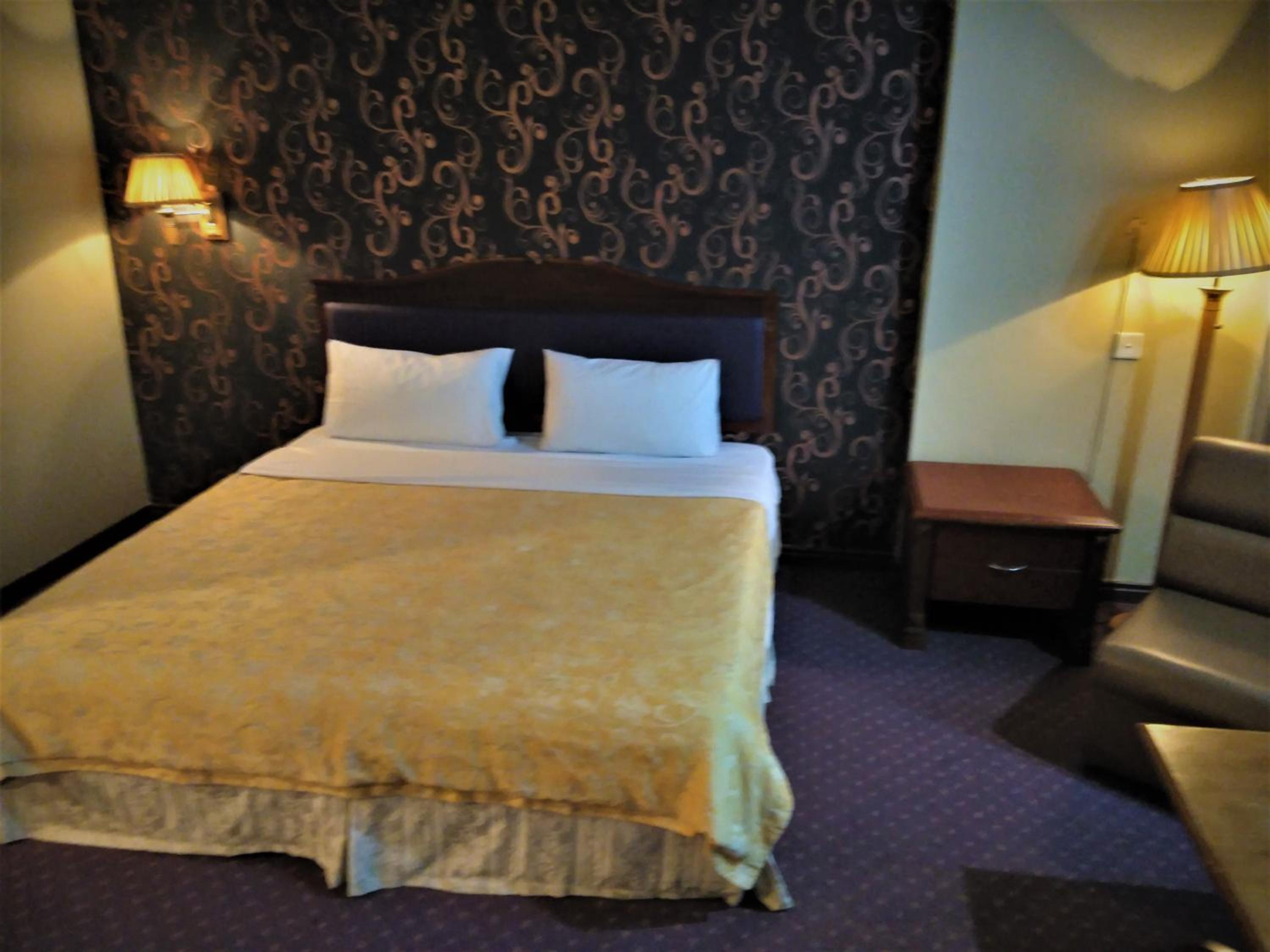 Deluxe King Room photo 2