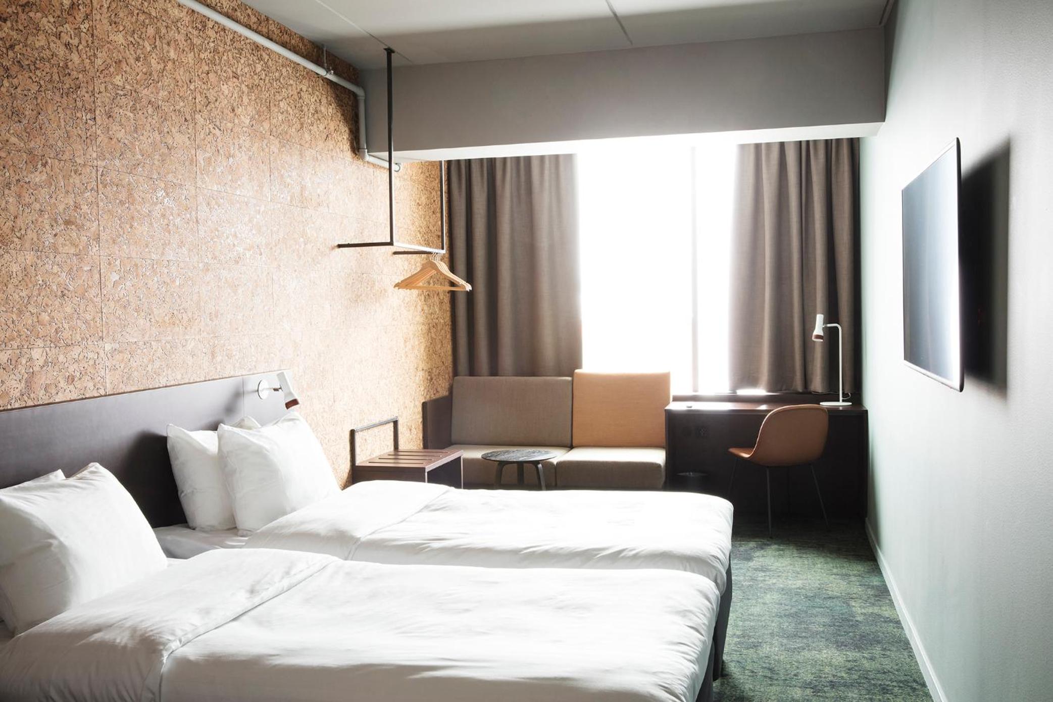 Standard Twin Room - Photo 1