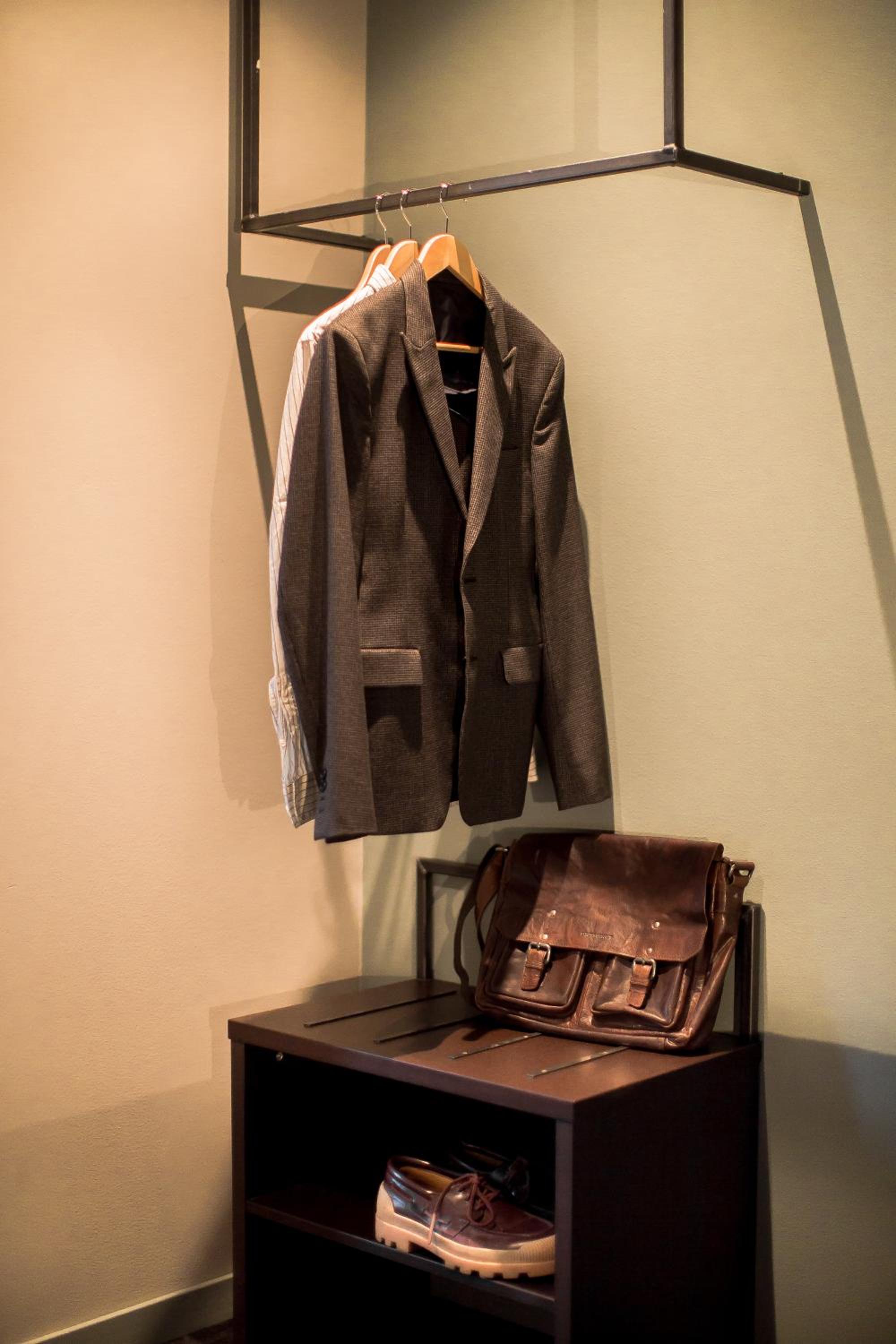 Standard Twin Room - Photo 7