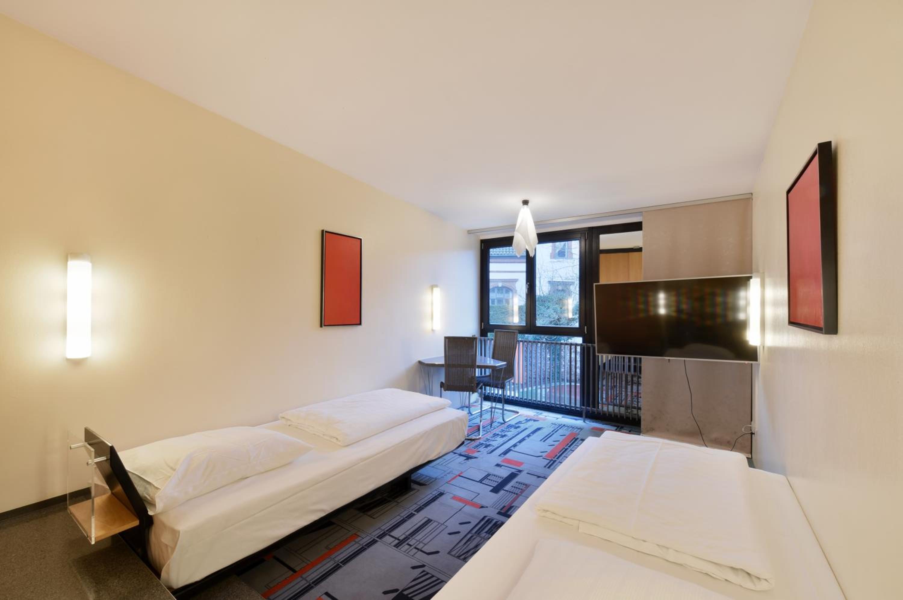 Single Room photo 3