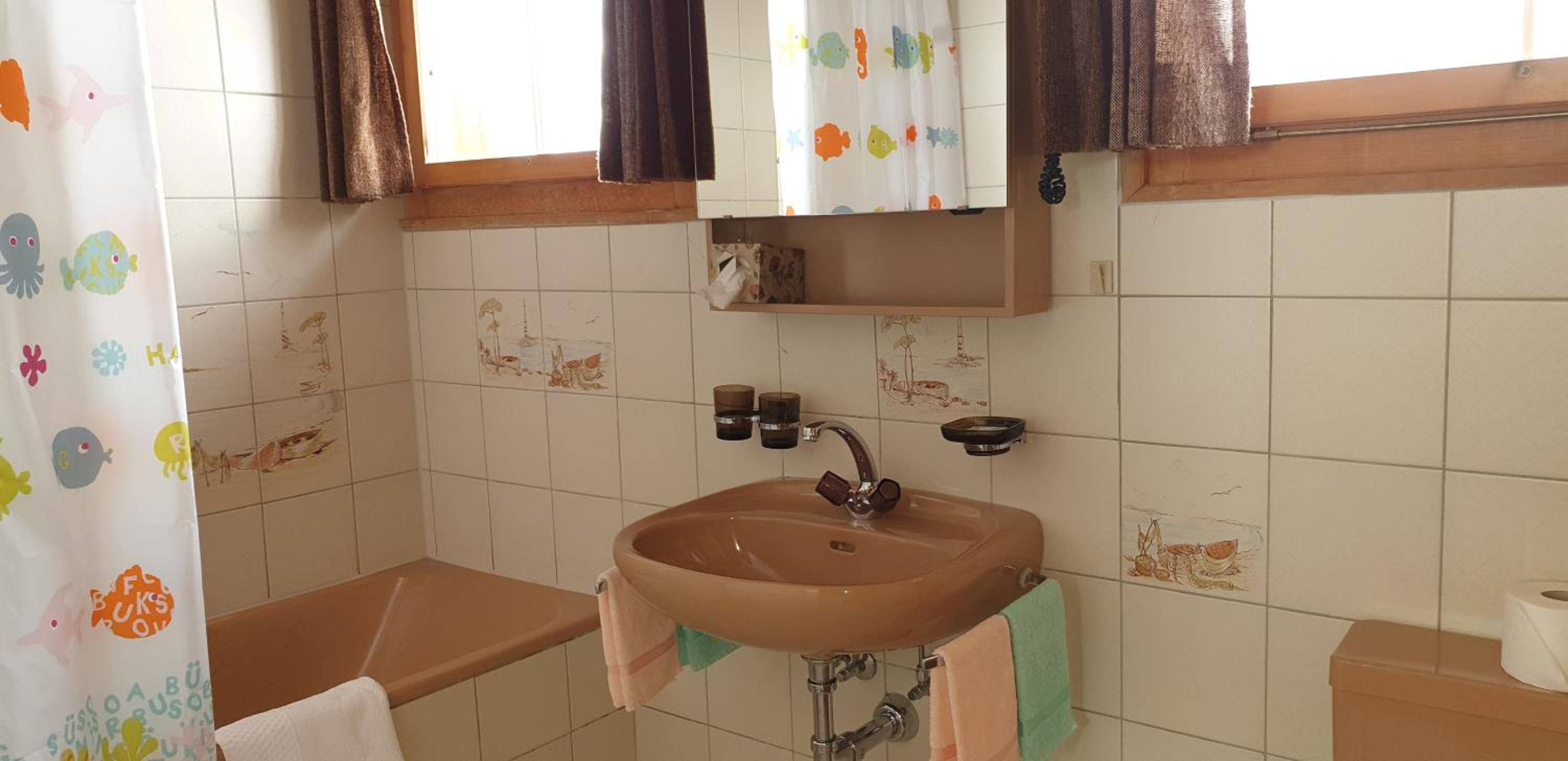 Standard Twin Room - Photo 1