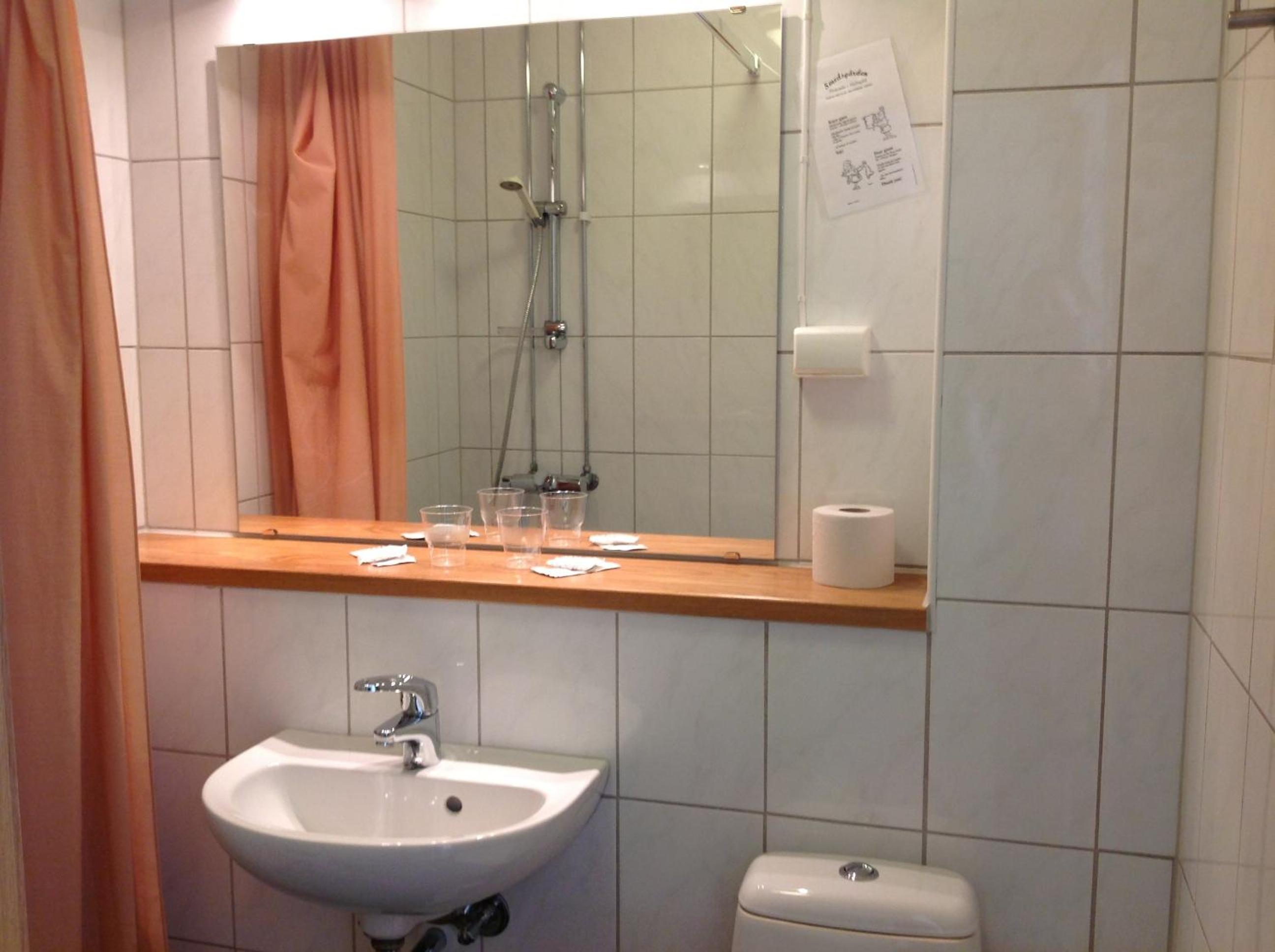Double or Twin Room - Photo 2