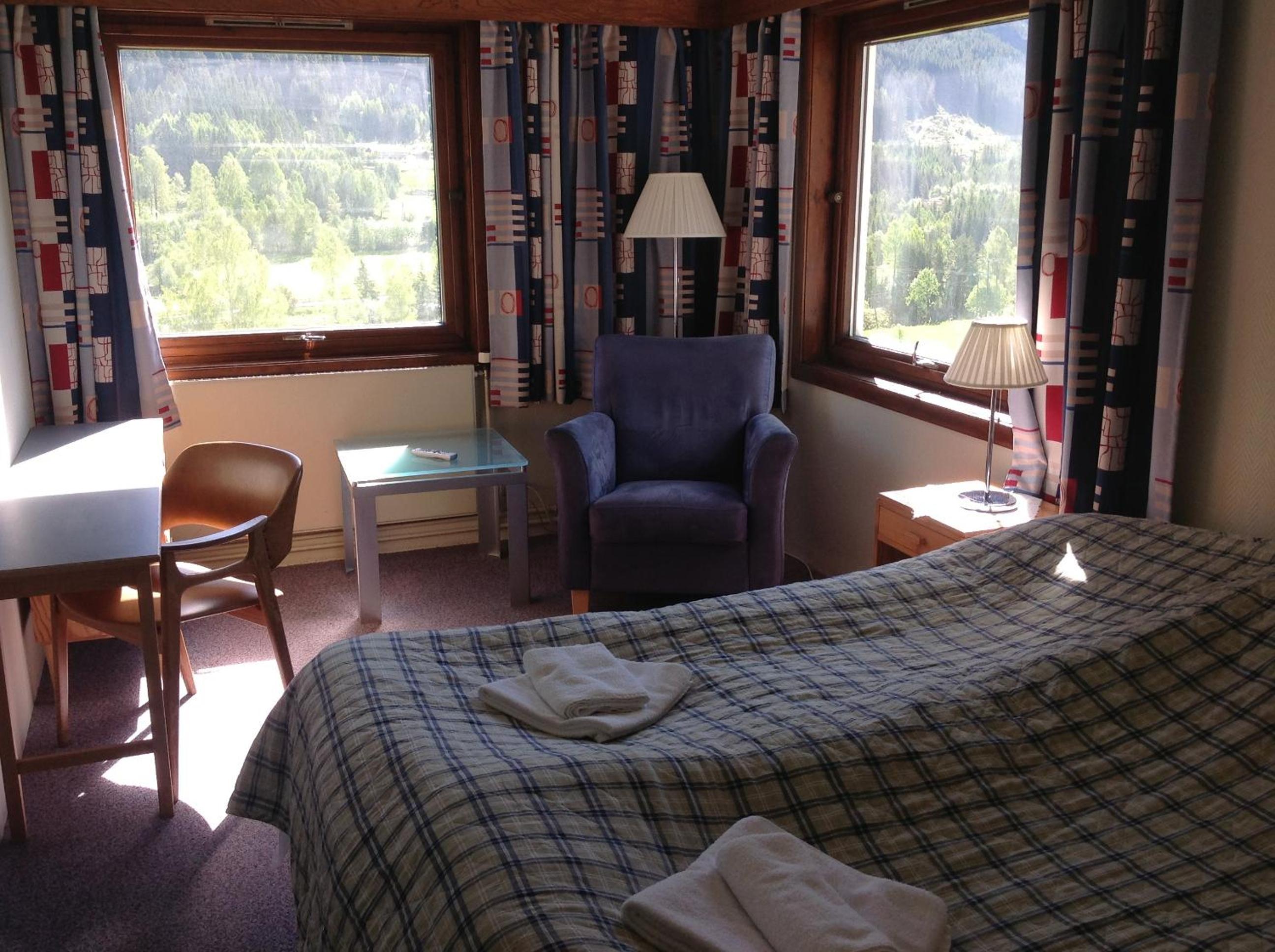 Double or Twin Room - Photo 6