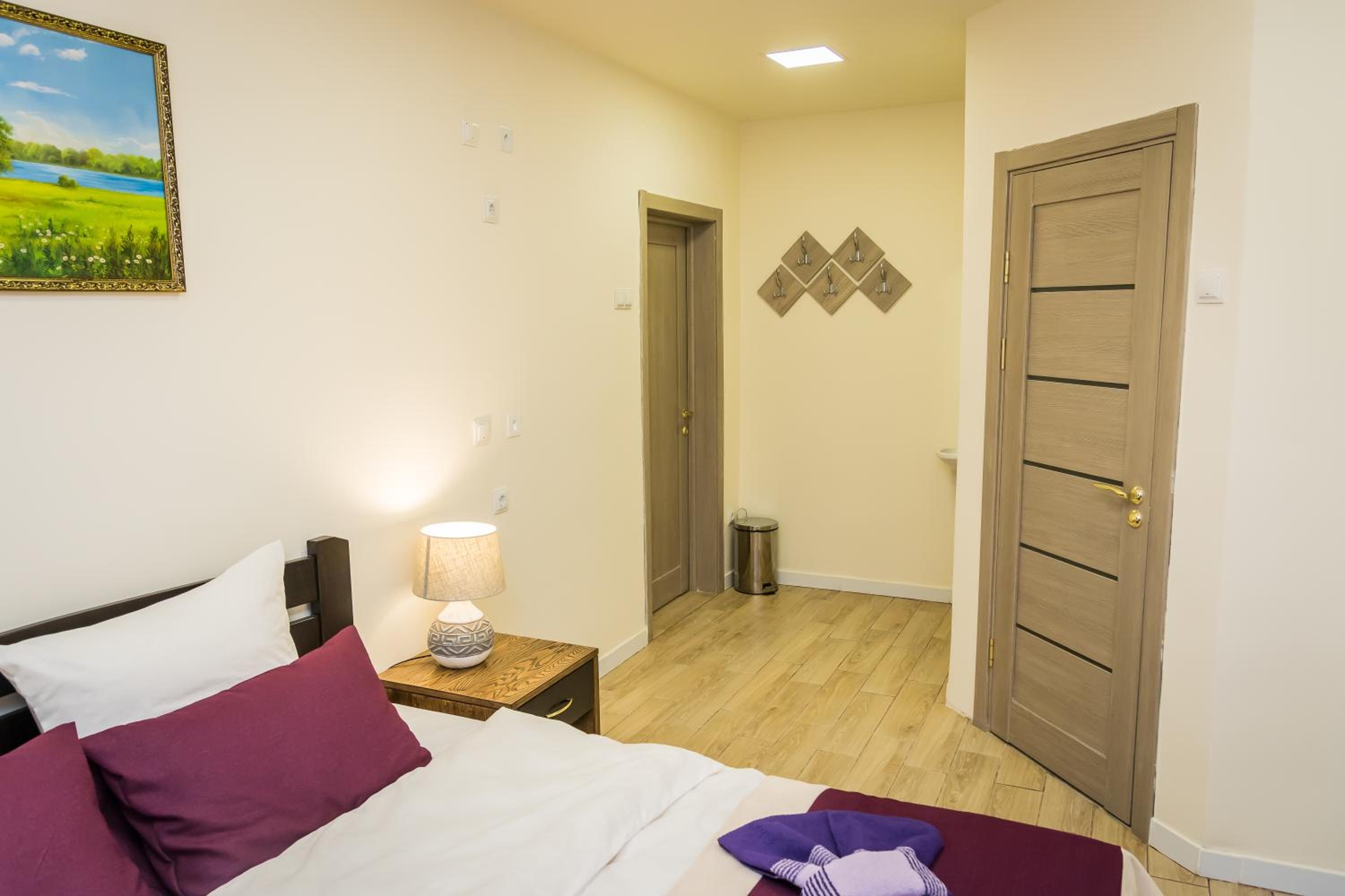 King Suite with Balcony photo 3