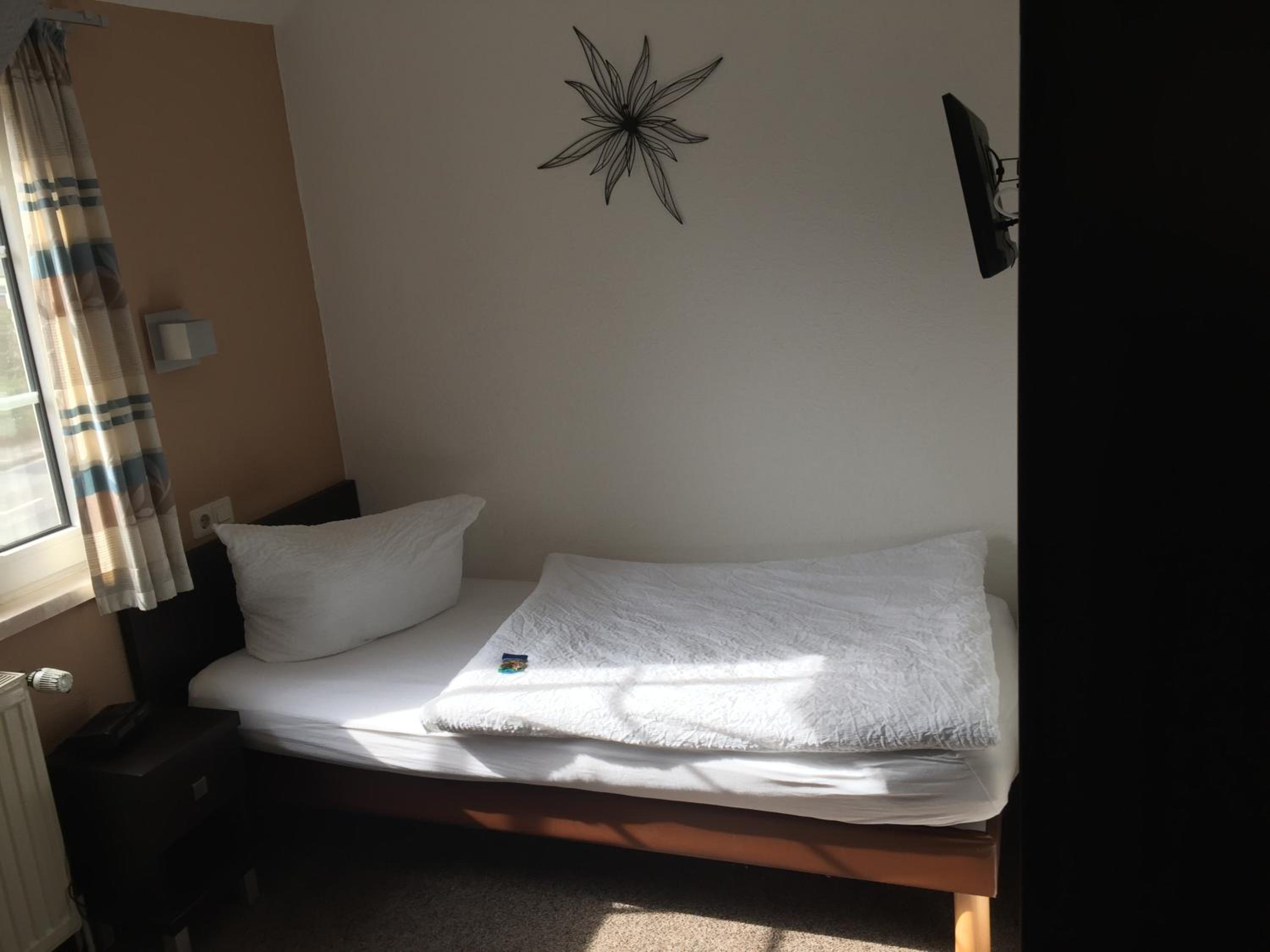 Standard Single Room photo 3