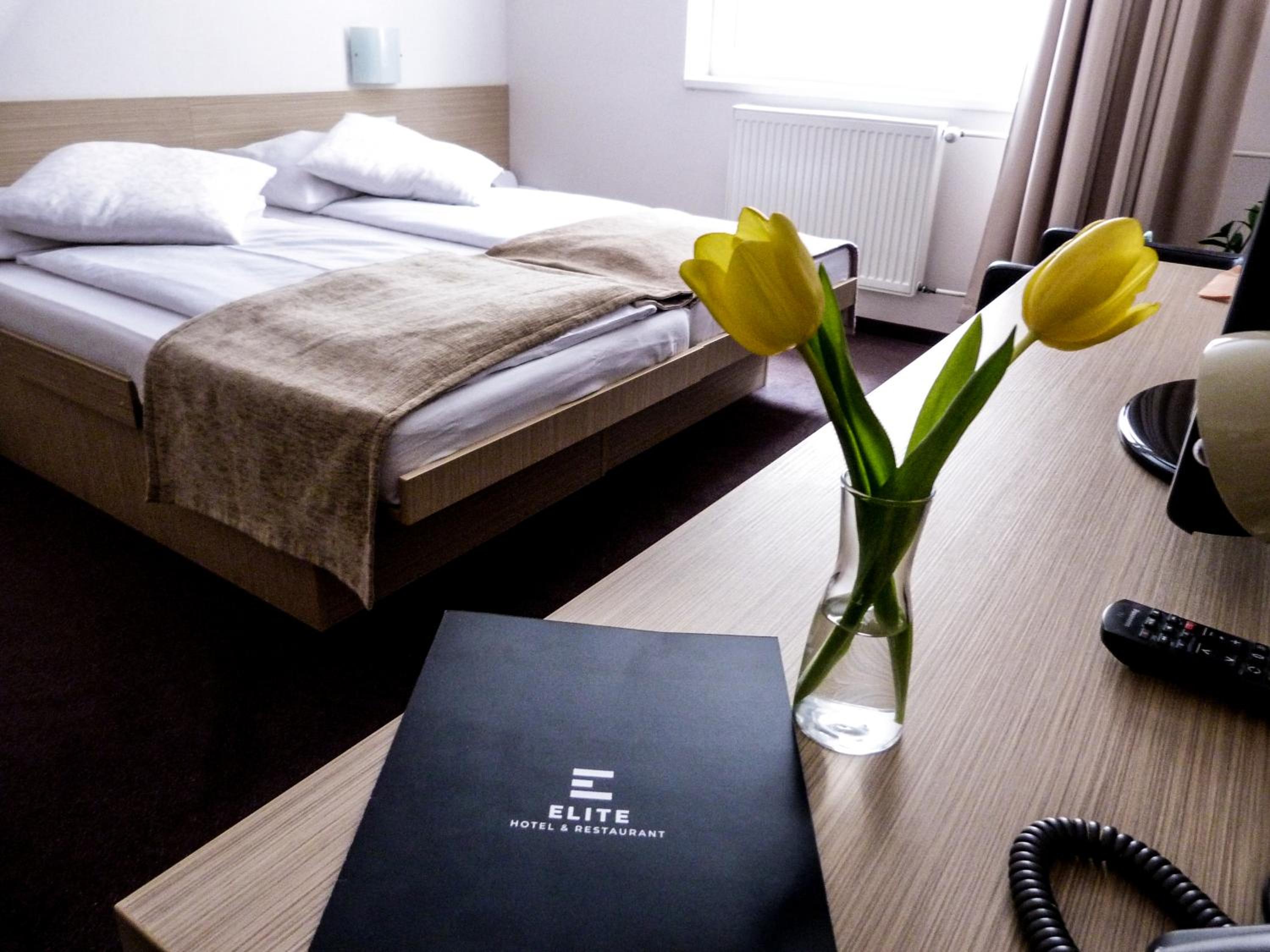 Standard Double Room - Photo 4