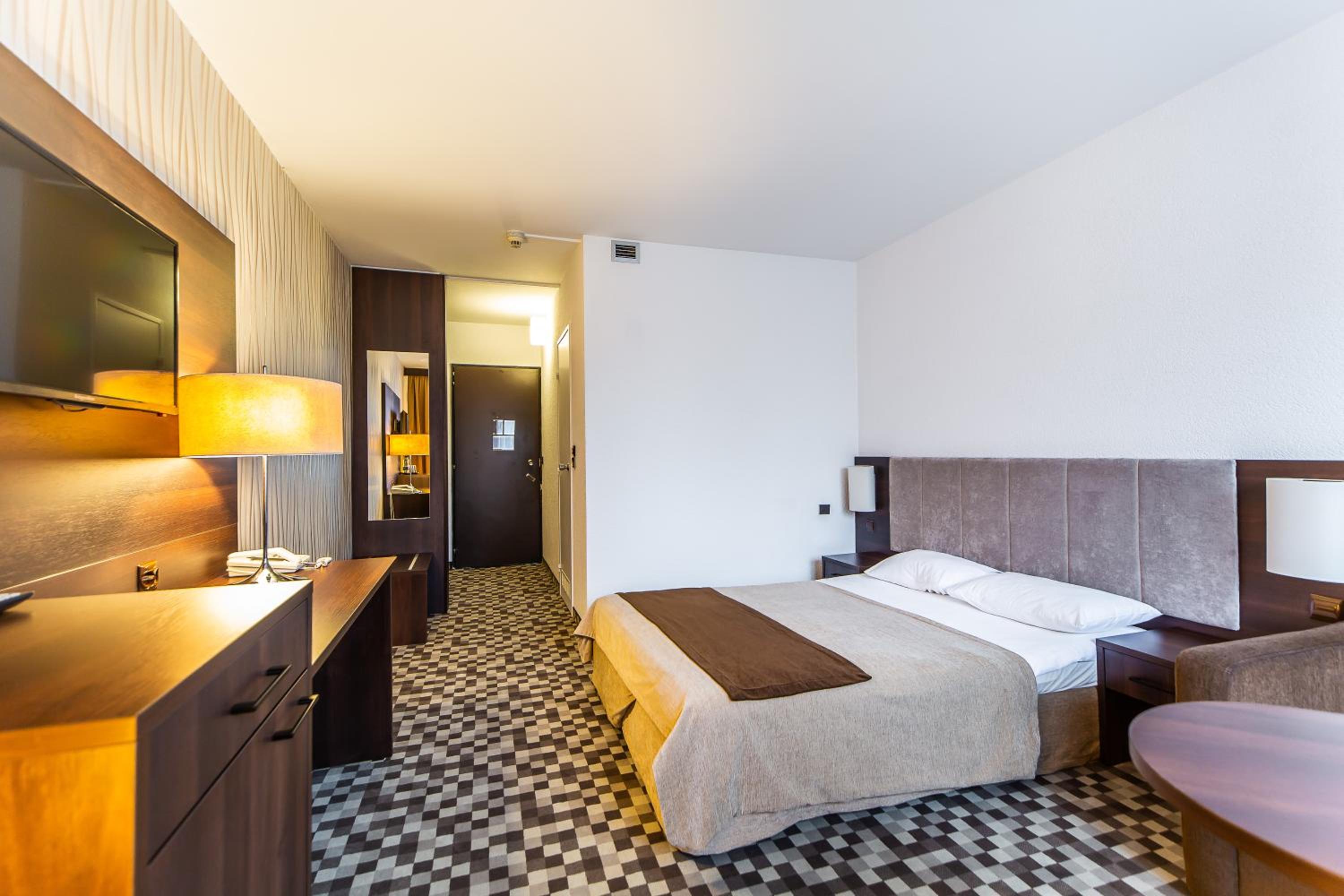 Double Room - Photo 1