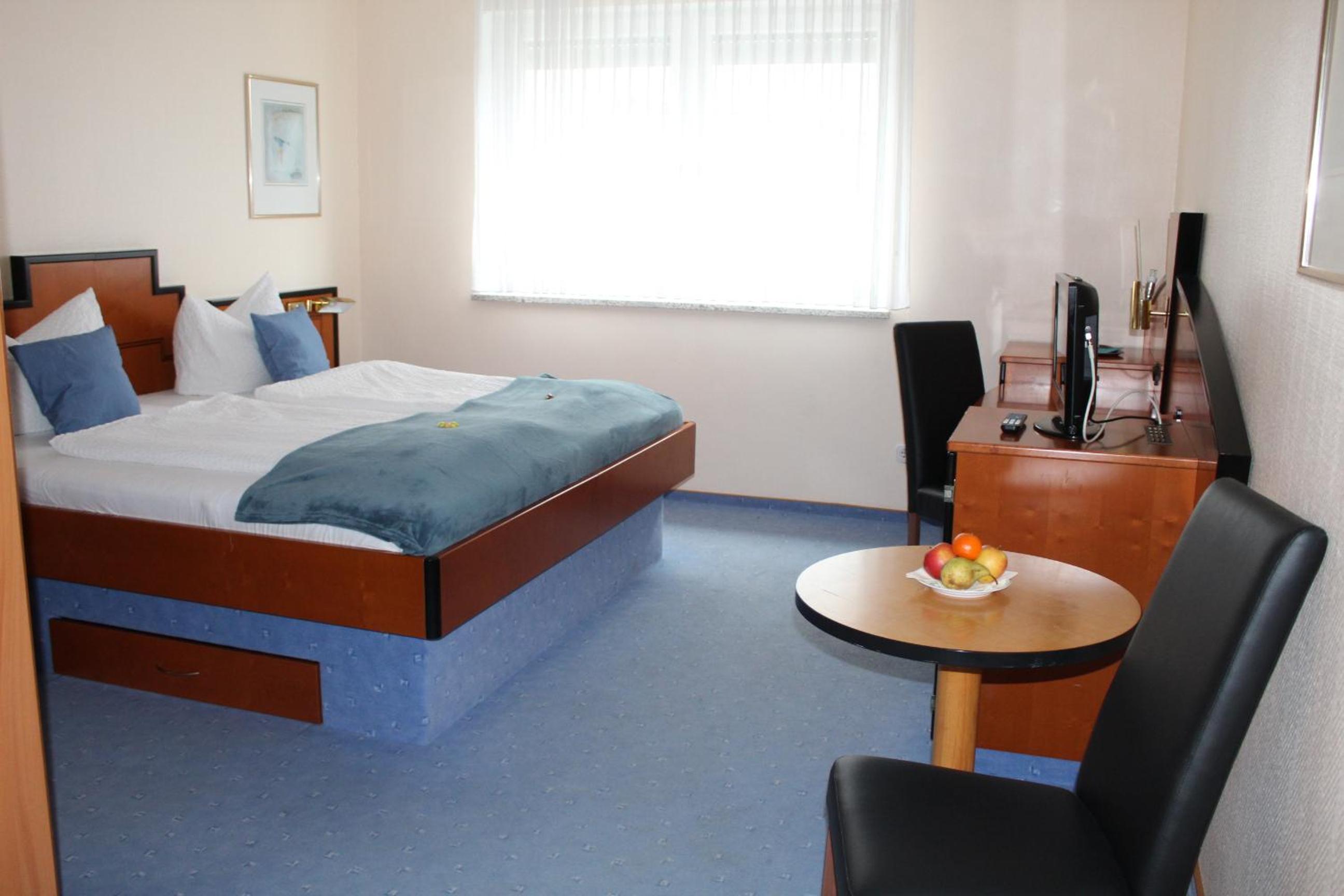 Double or Twin Room - Photo 2