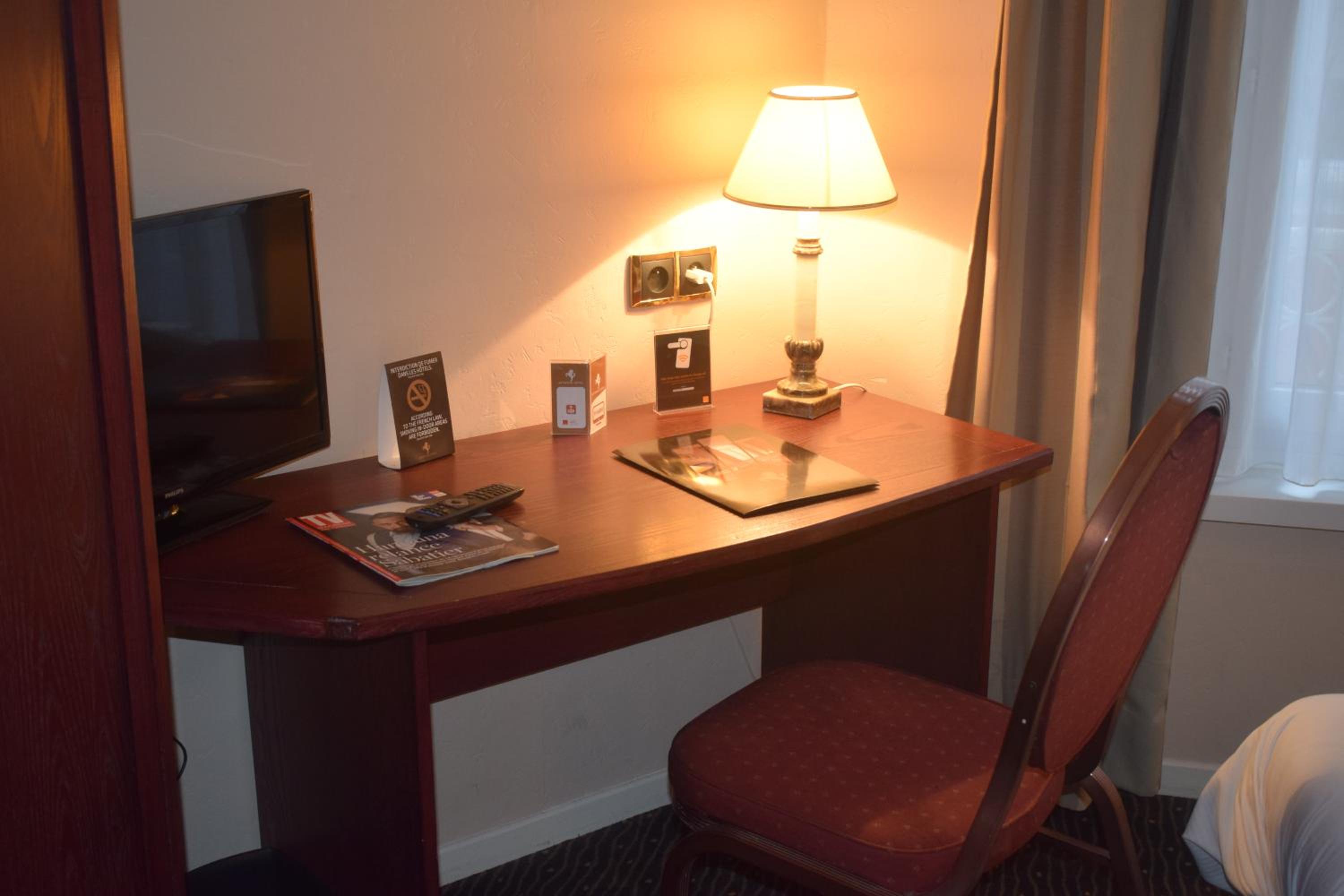 Double Room - Photo 12