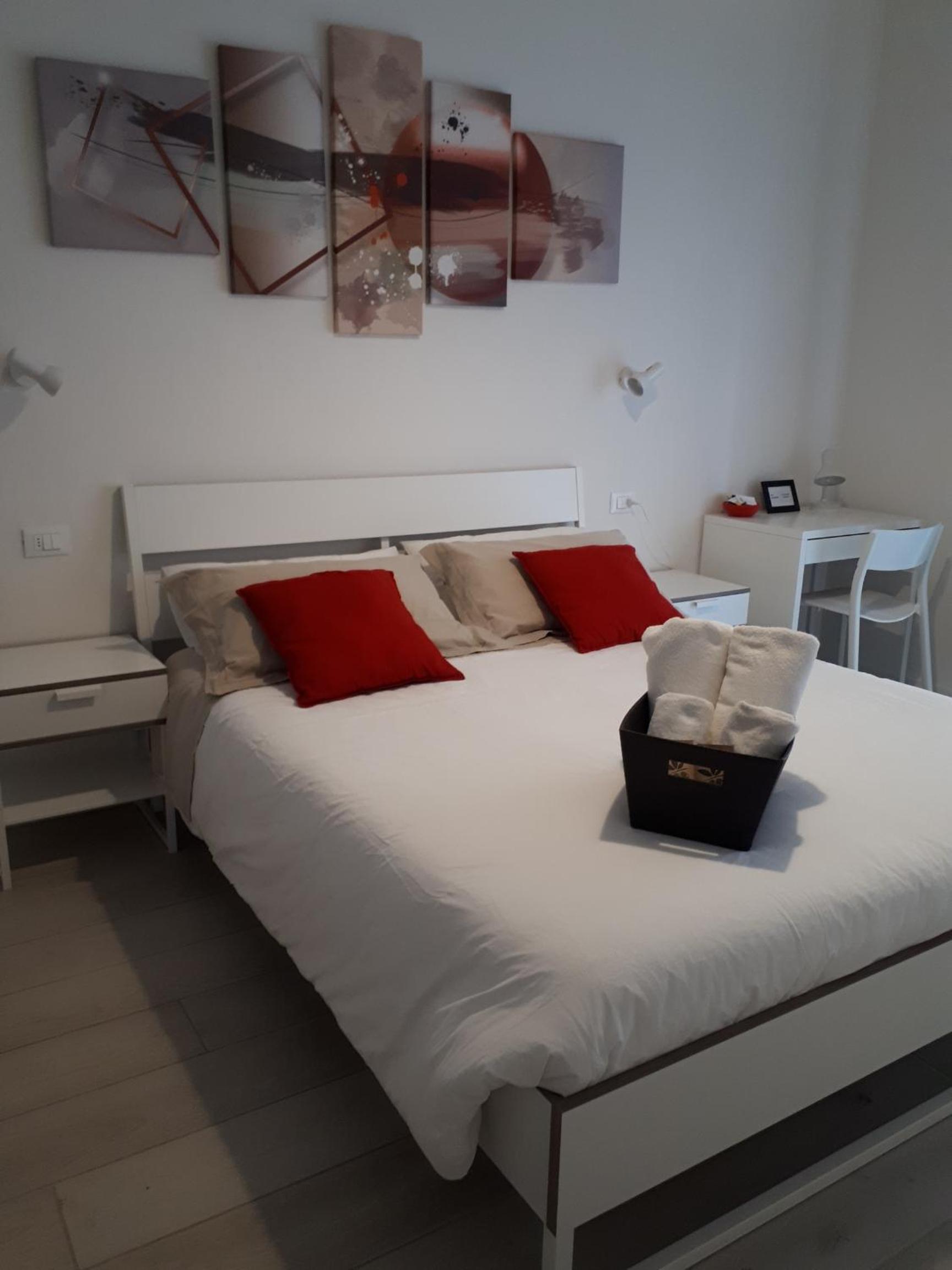Double Room with Private Bathroom - Photo 1