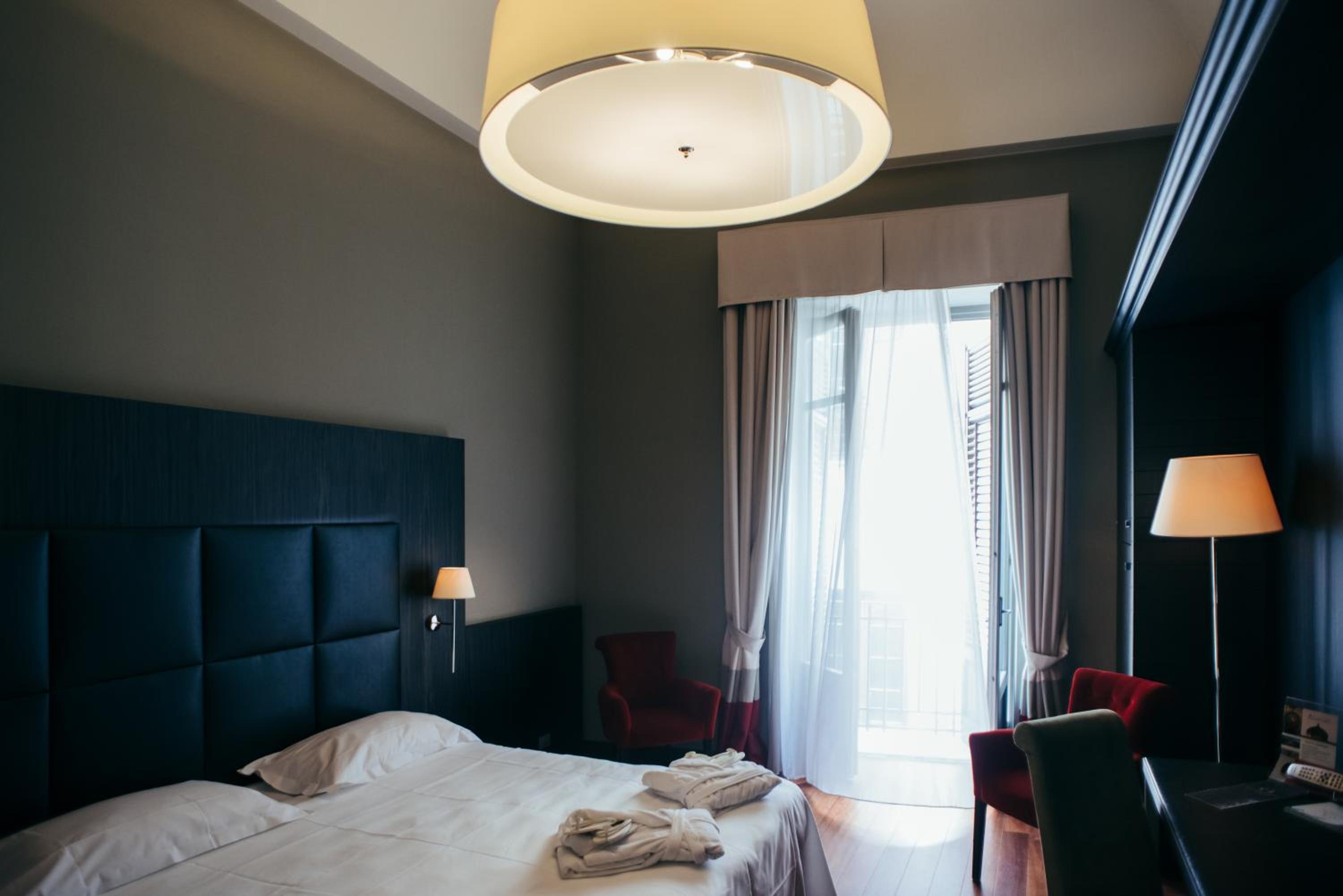Superior Double or Twin Room - Photo 4
