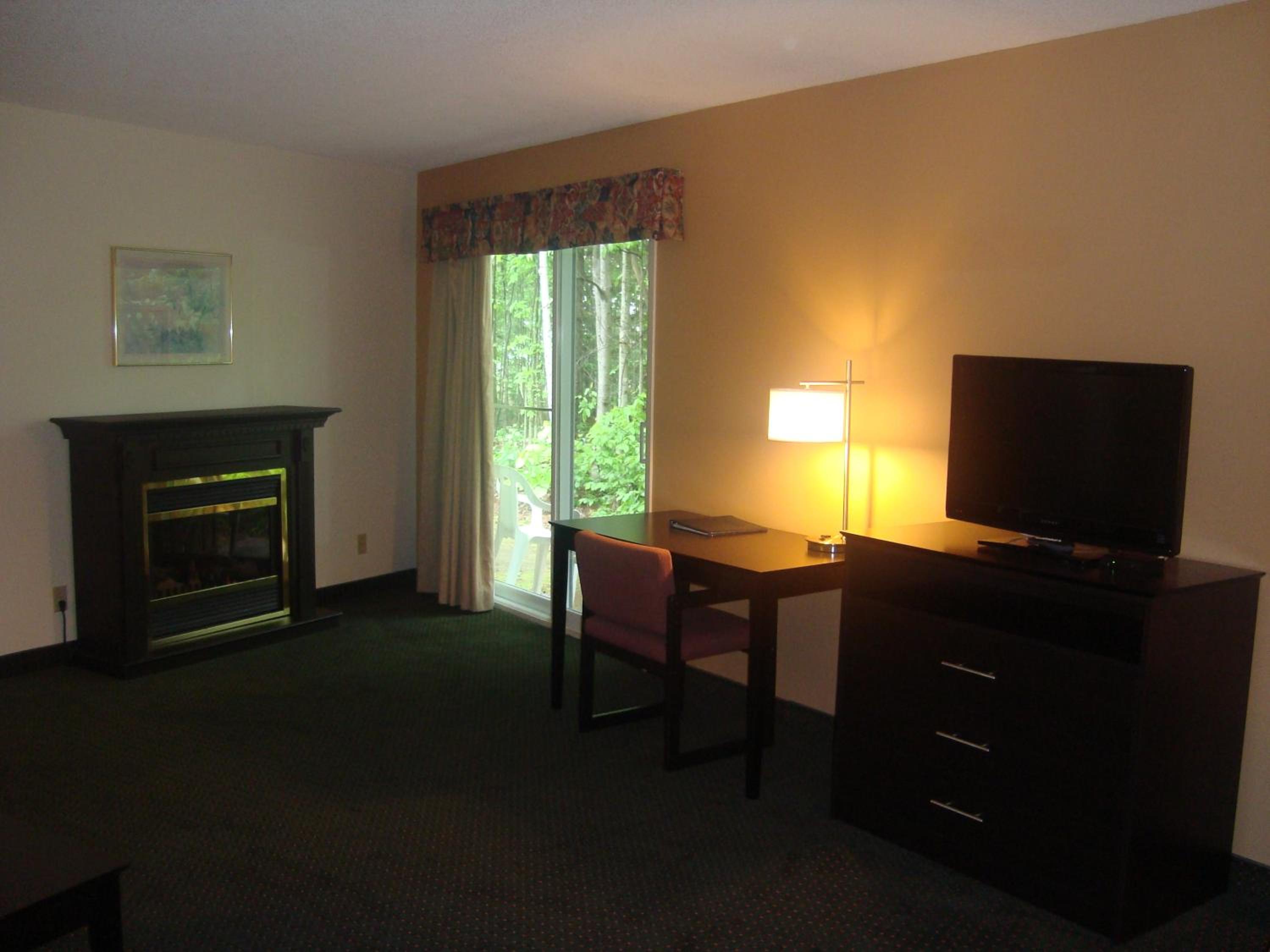 King Room with Sun Deck - Non-Smoking - Photo 4