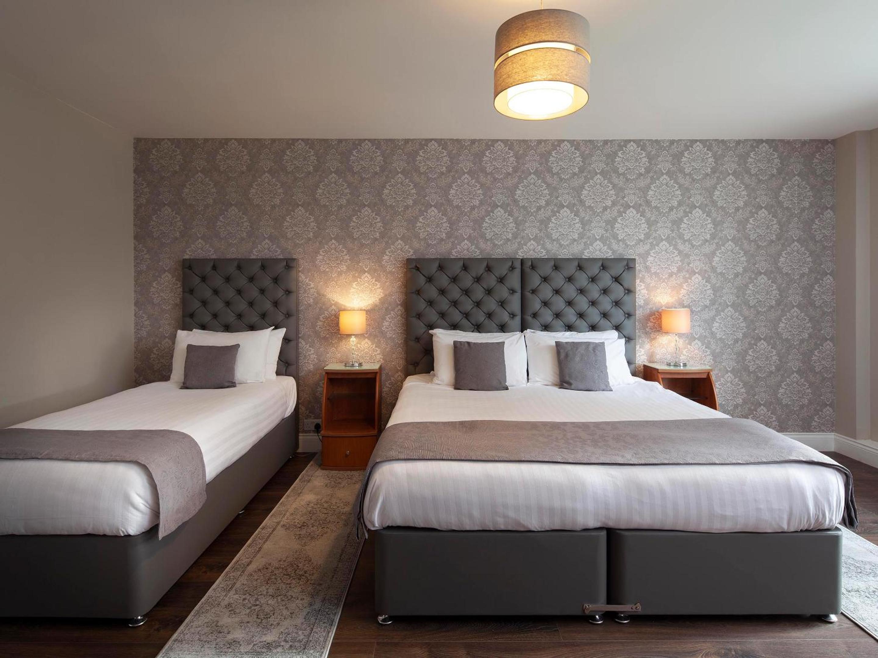 Premier Triple Room photo 2