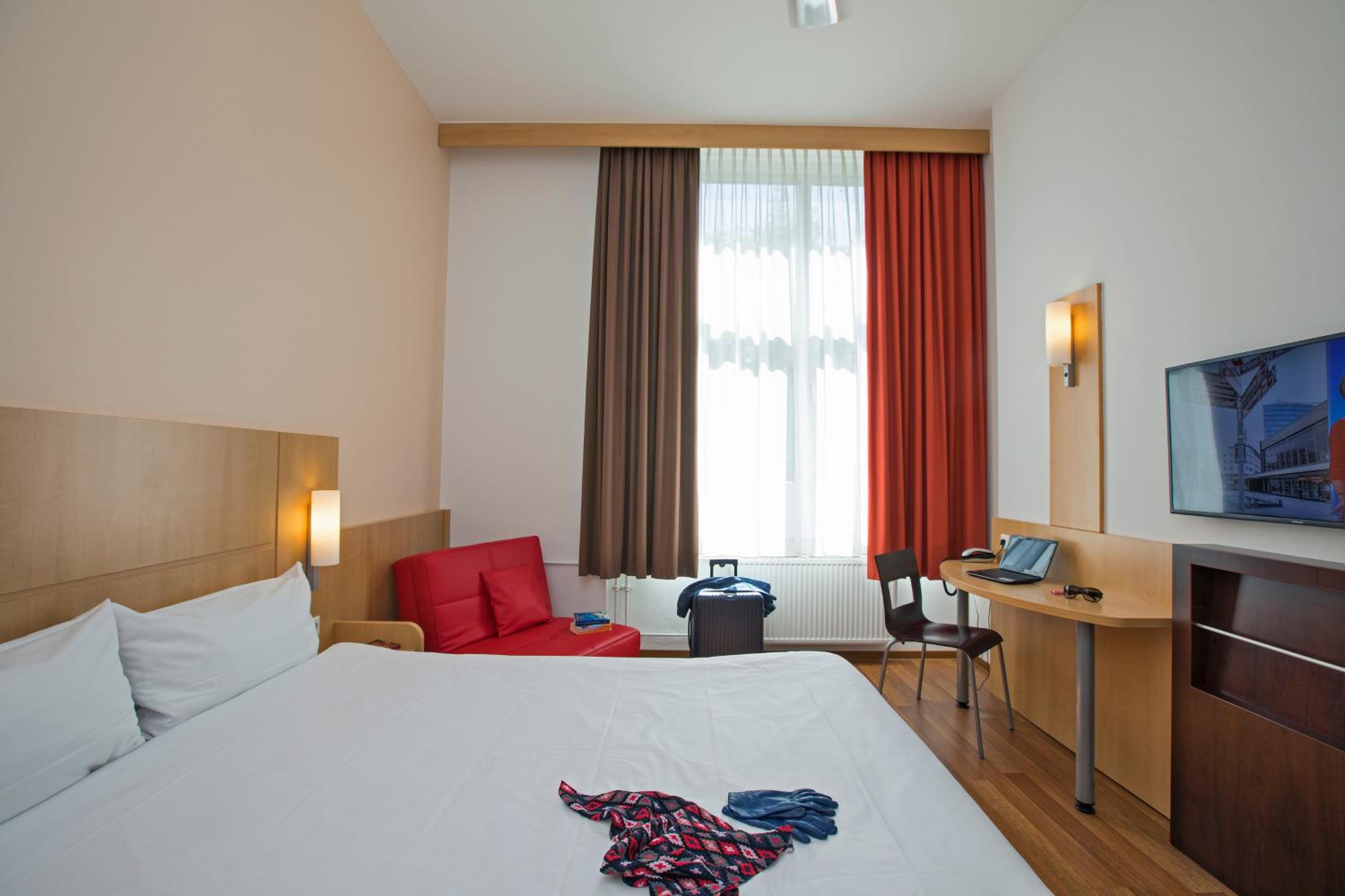 Double Room with Sofa Bed