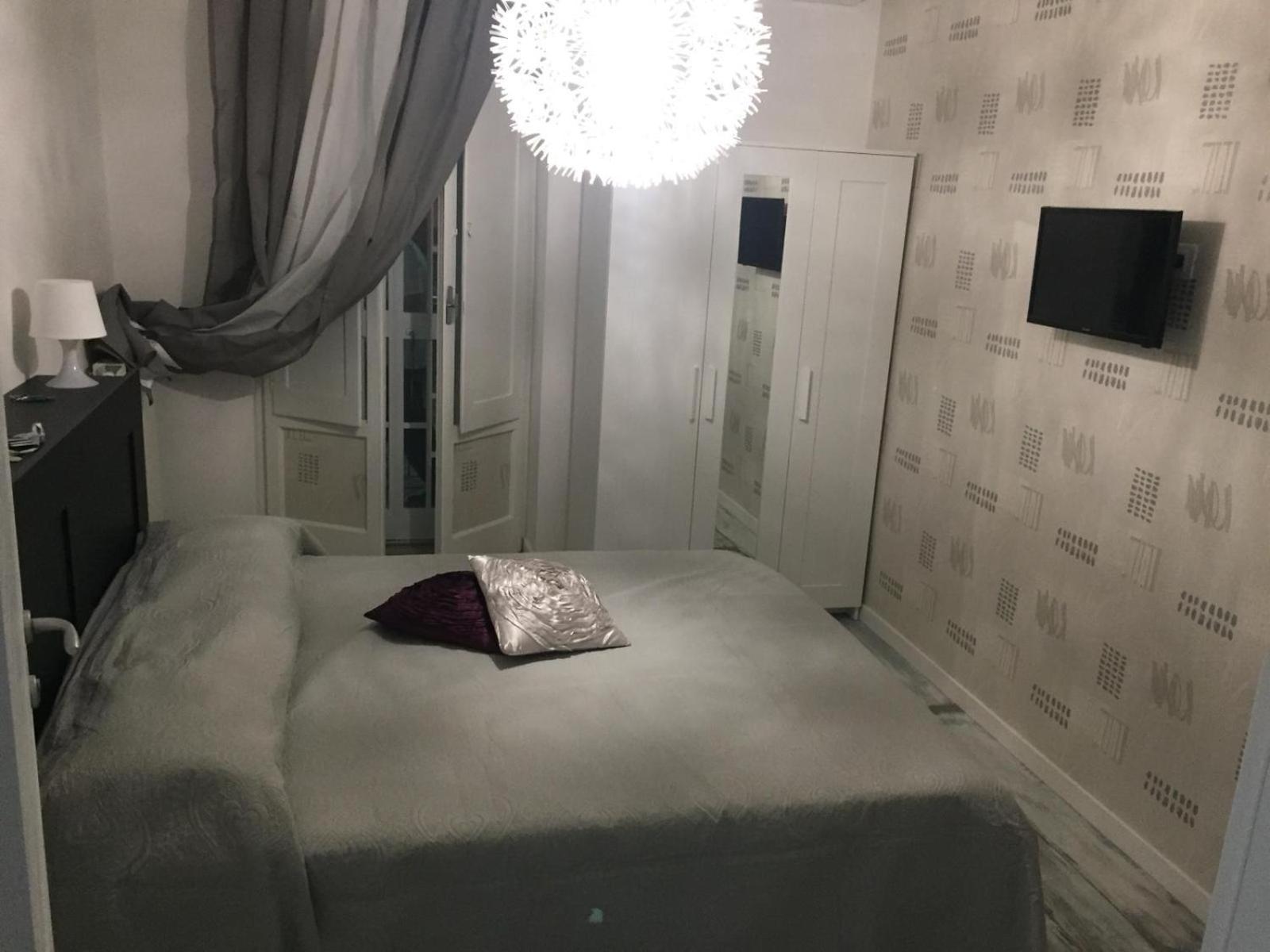 Deluxe Suite with Spa Bath photo 1