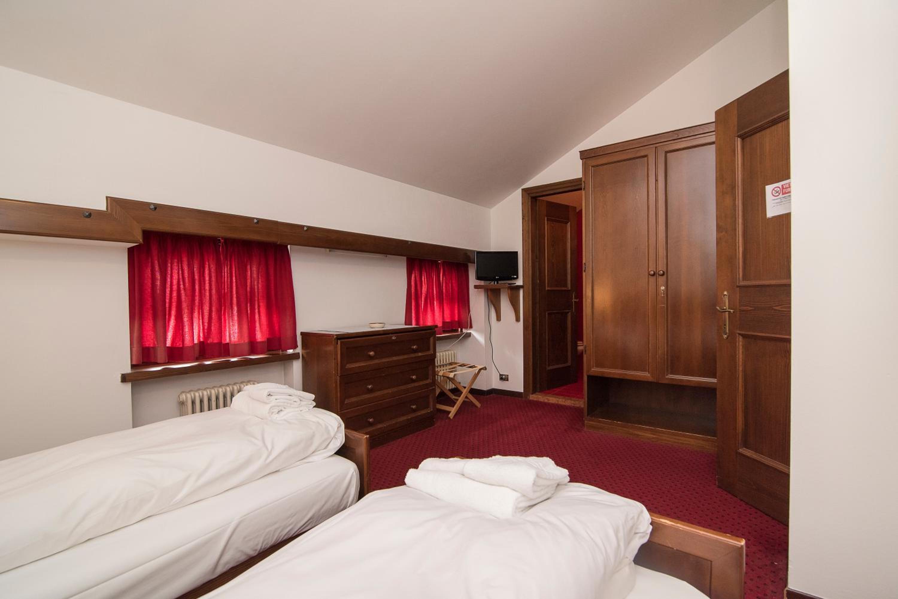 Budget Twin Room photo 1