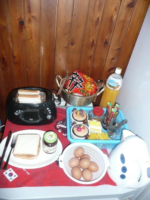 Double or Twin Room - Photo 7