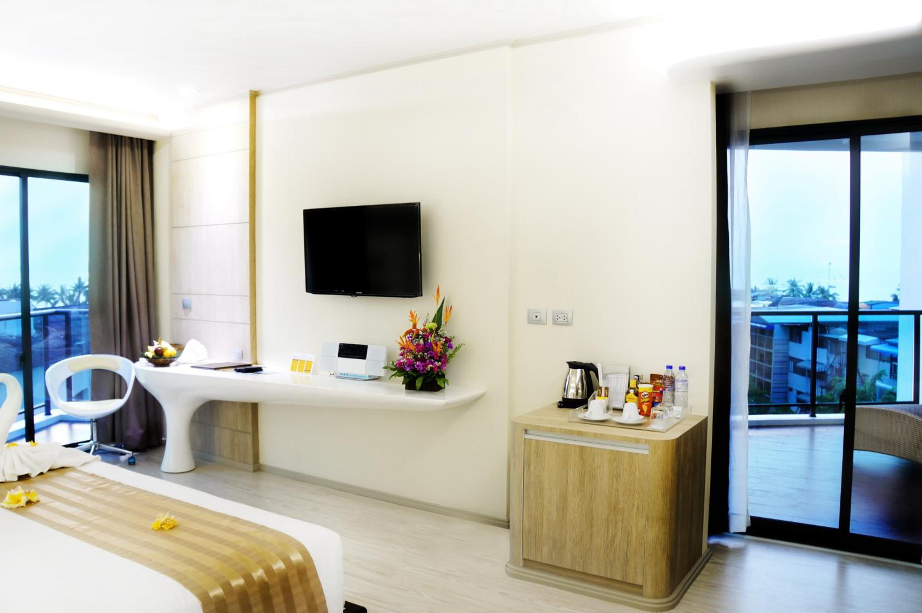 room photo