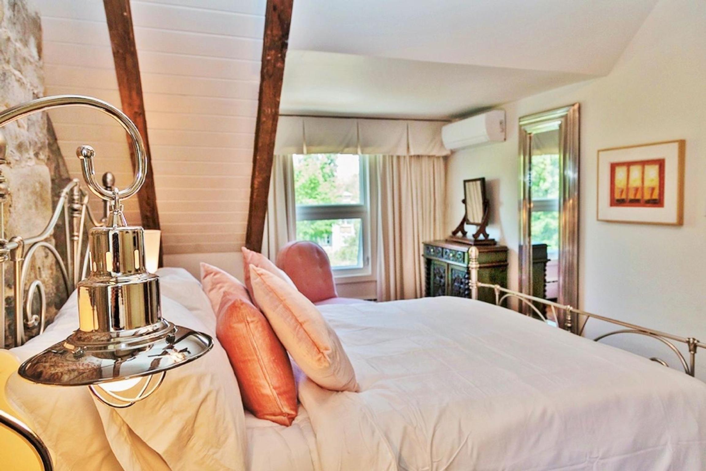 Penthouse Suite with River View
