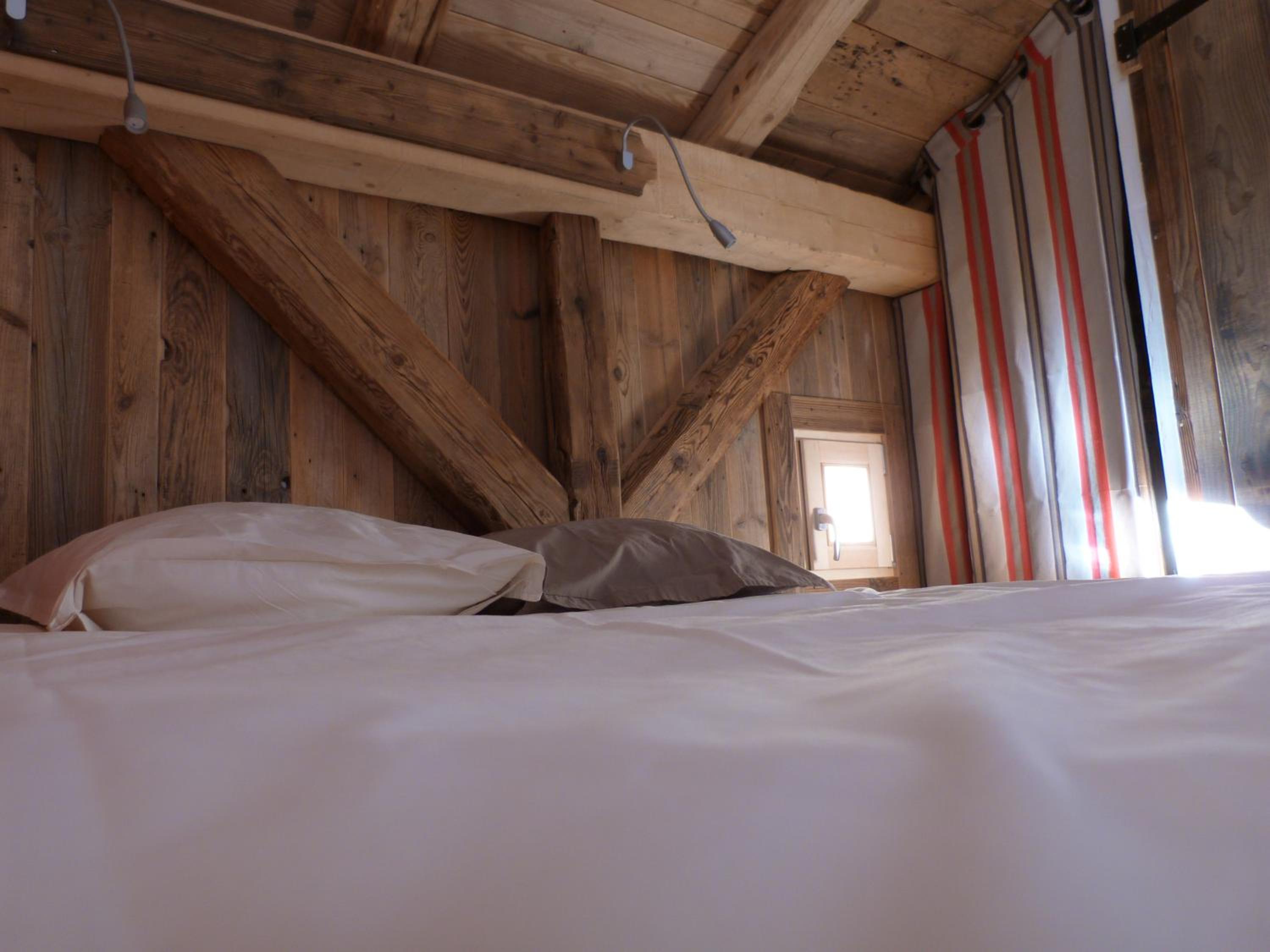 One-Bedroom Chalet - Photo 12