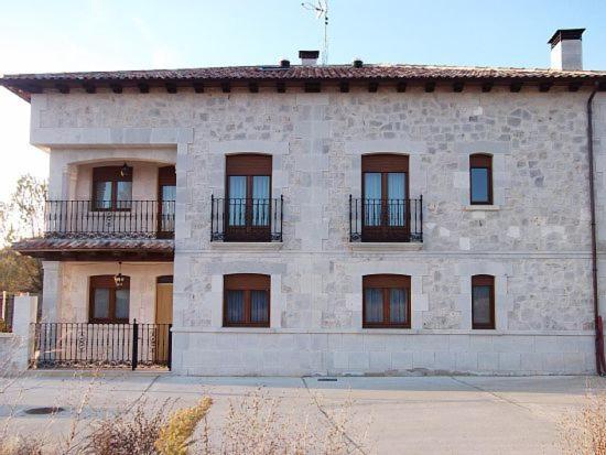 Casa de cuatro habitaciones