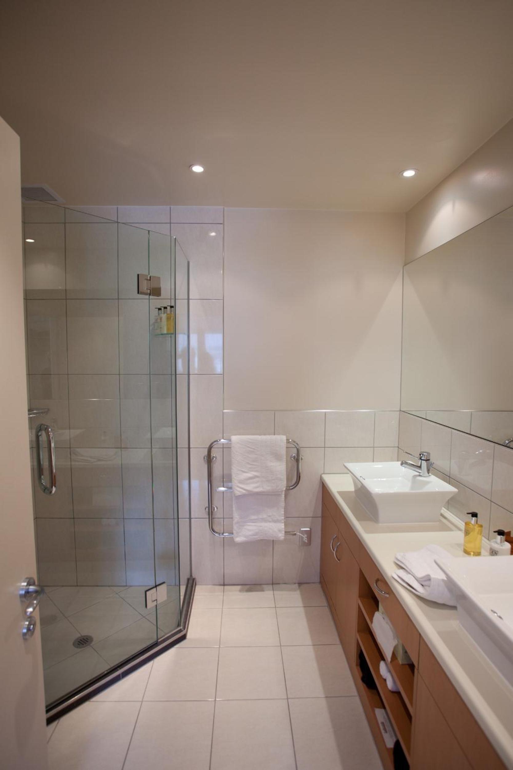 Premier Two-Bedroom Apartment photo 3