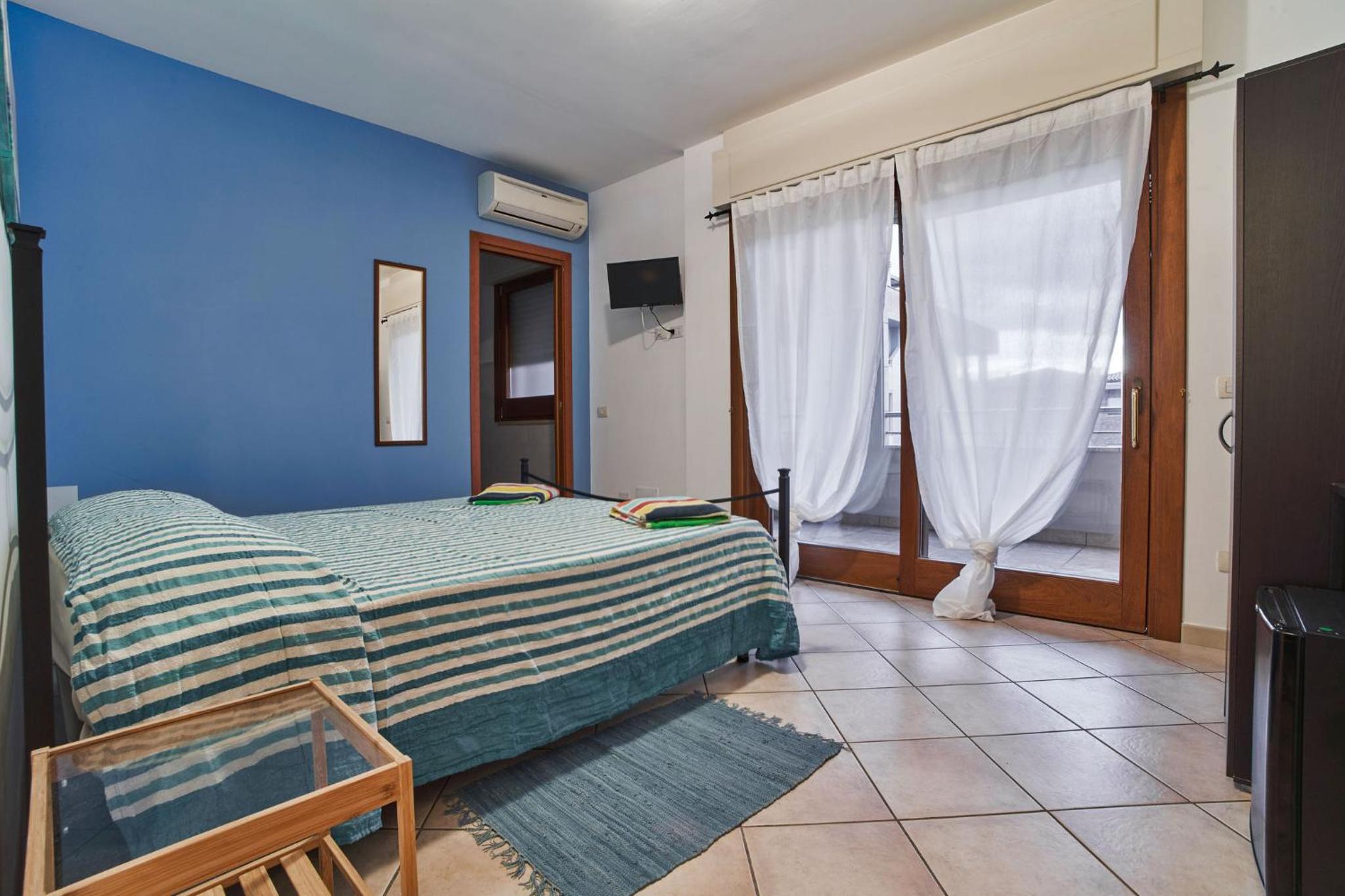 Deluxe Double Room with Balcony photo 1
