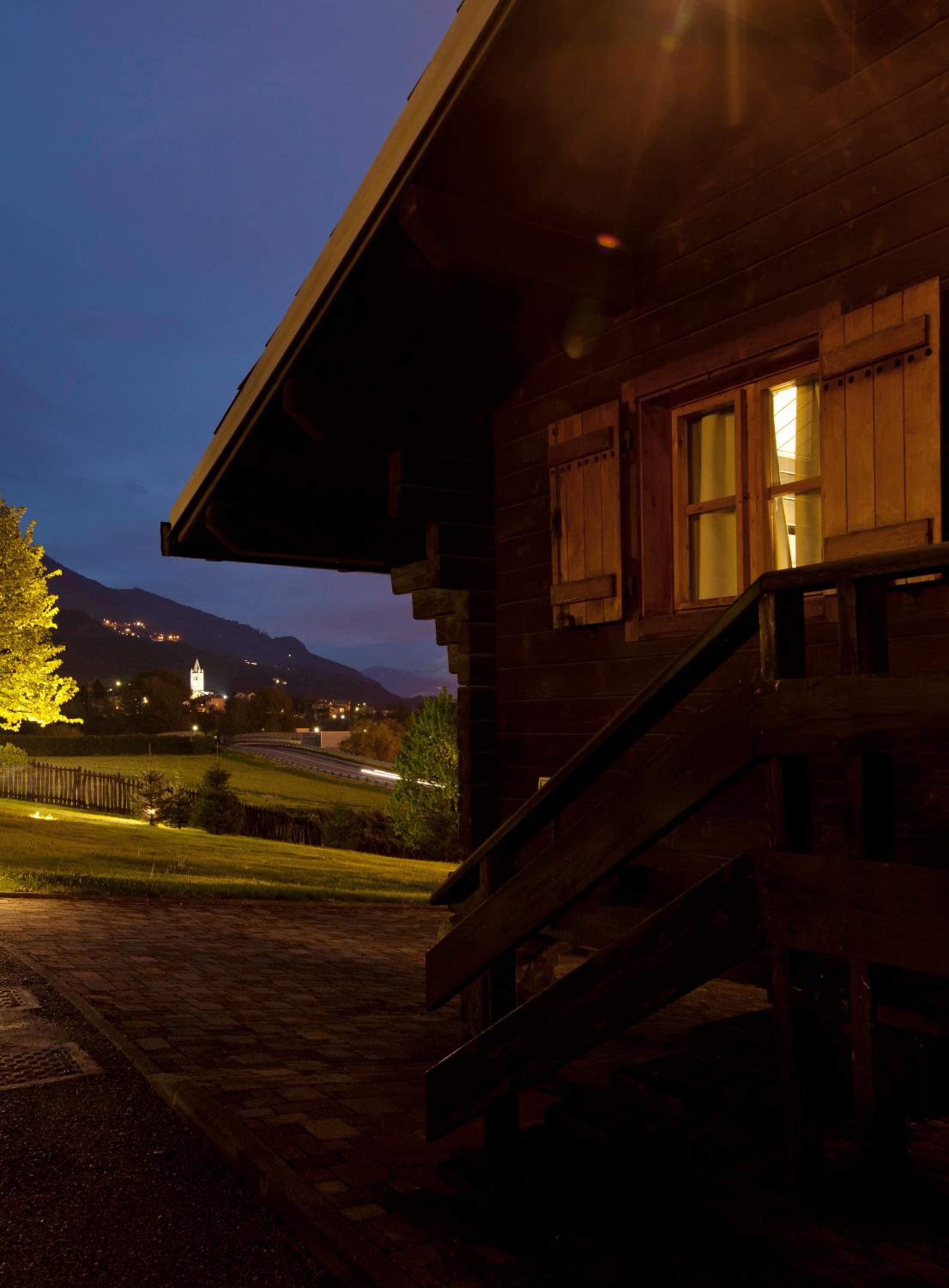 Chalet (3 Adults) - Photo 2