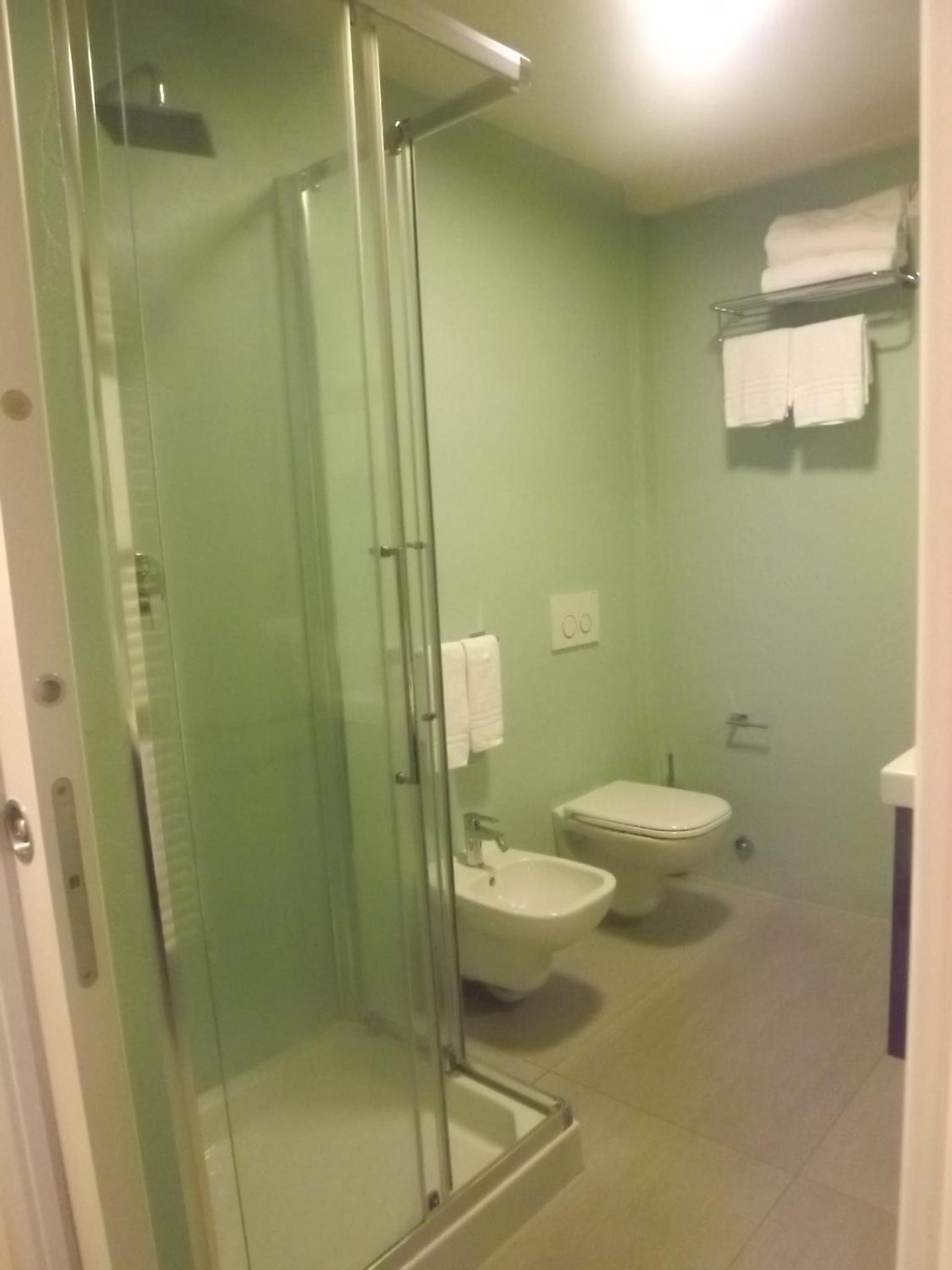 Double or Twin Room photo 3