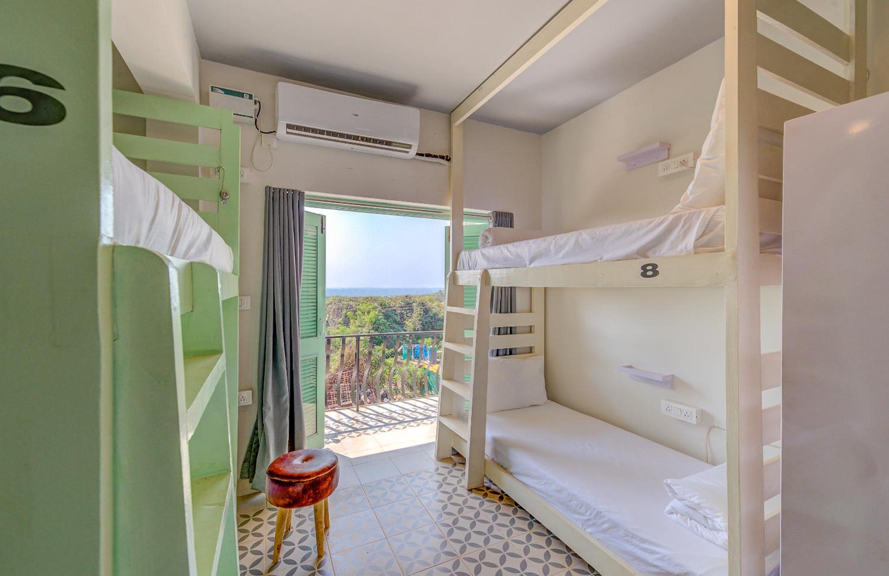 Bed in 8-Bed Dormitory Room photo 2