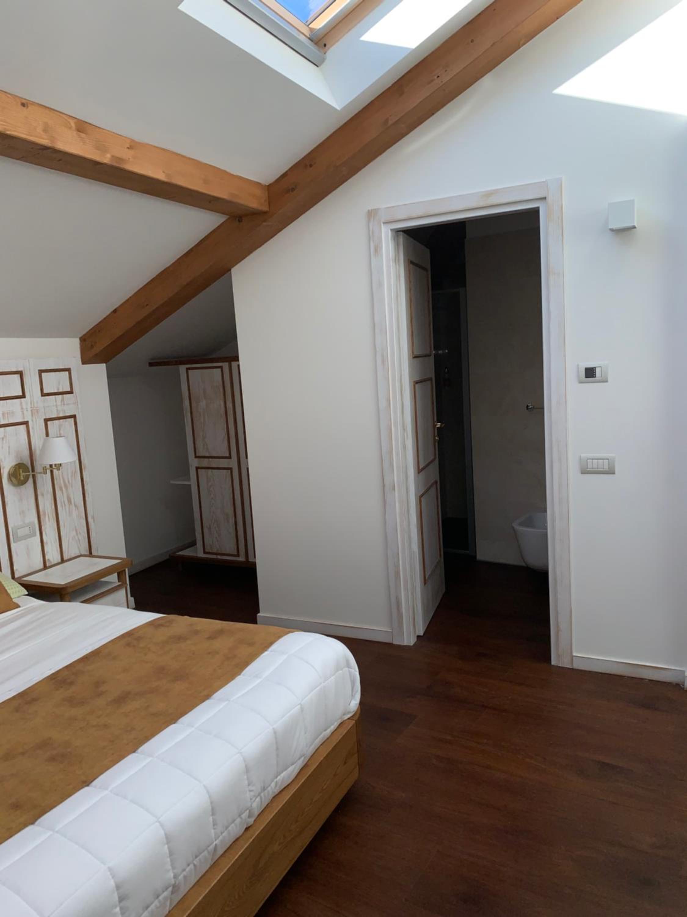 Economy Double Room photo 3