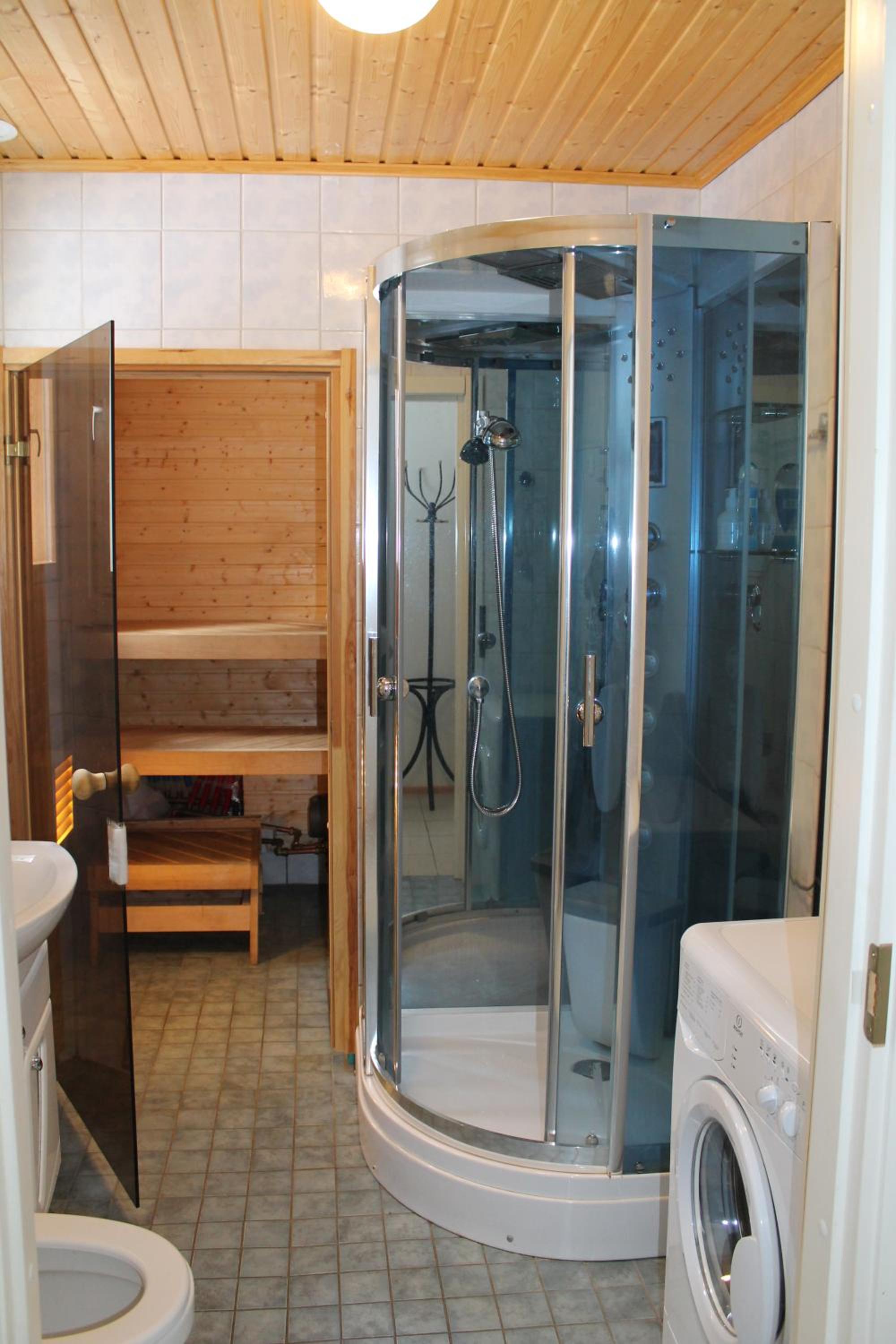 Three-Bedroom House - Photo 15
