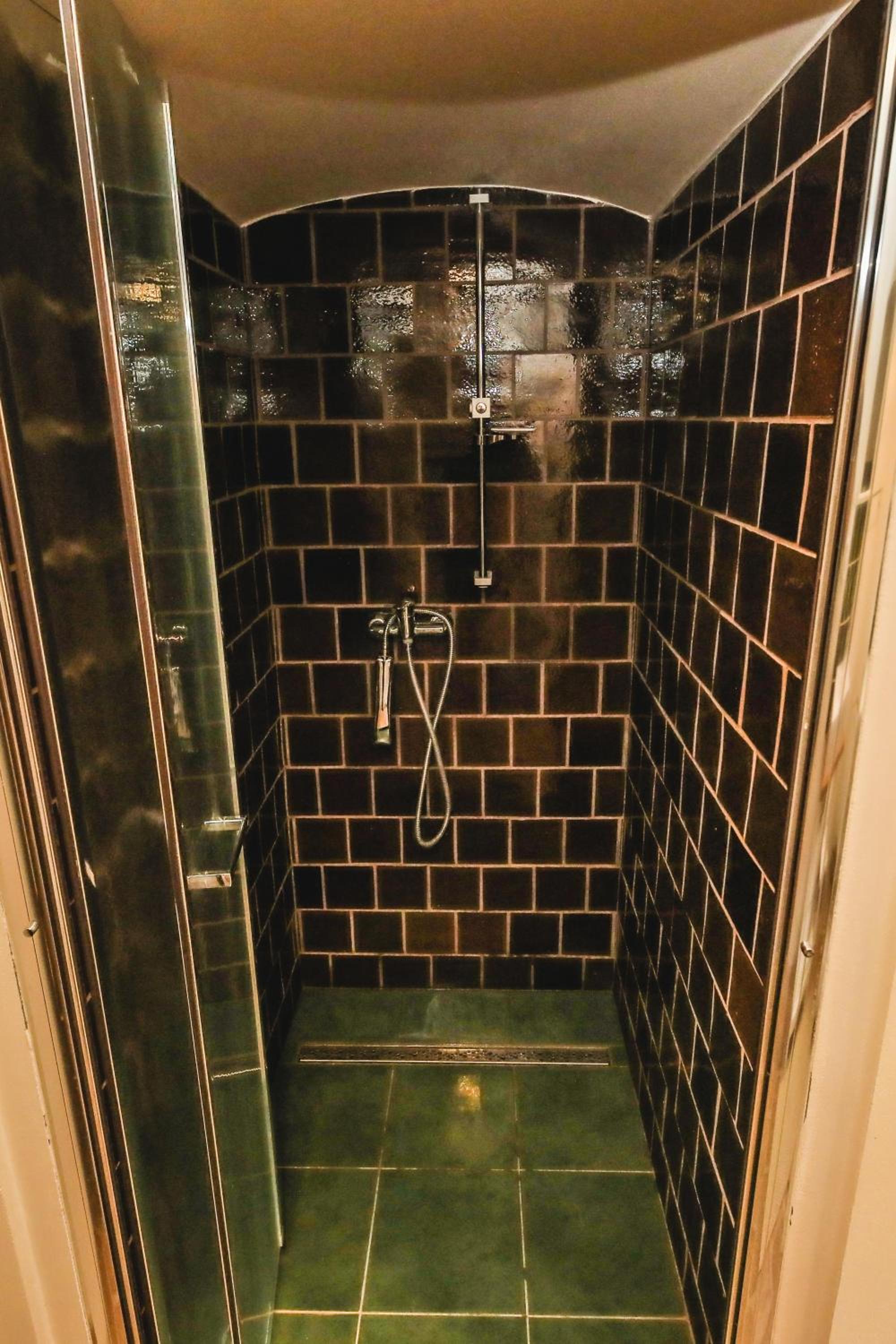 Deluxe Suite photo 3