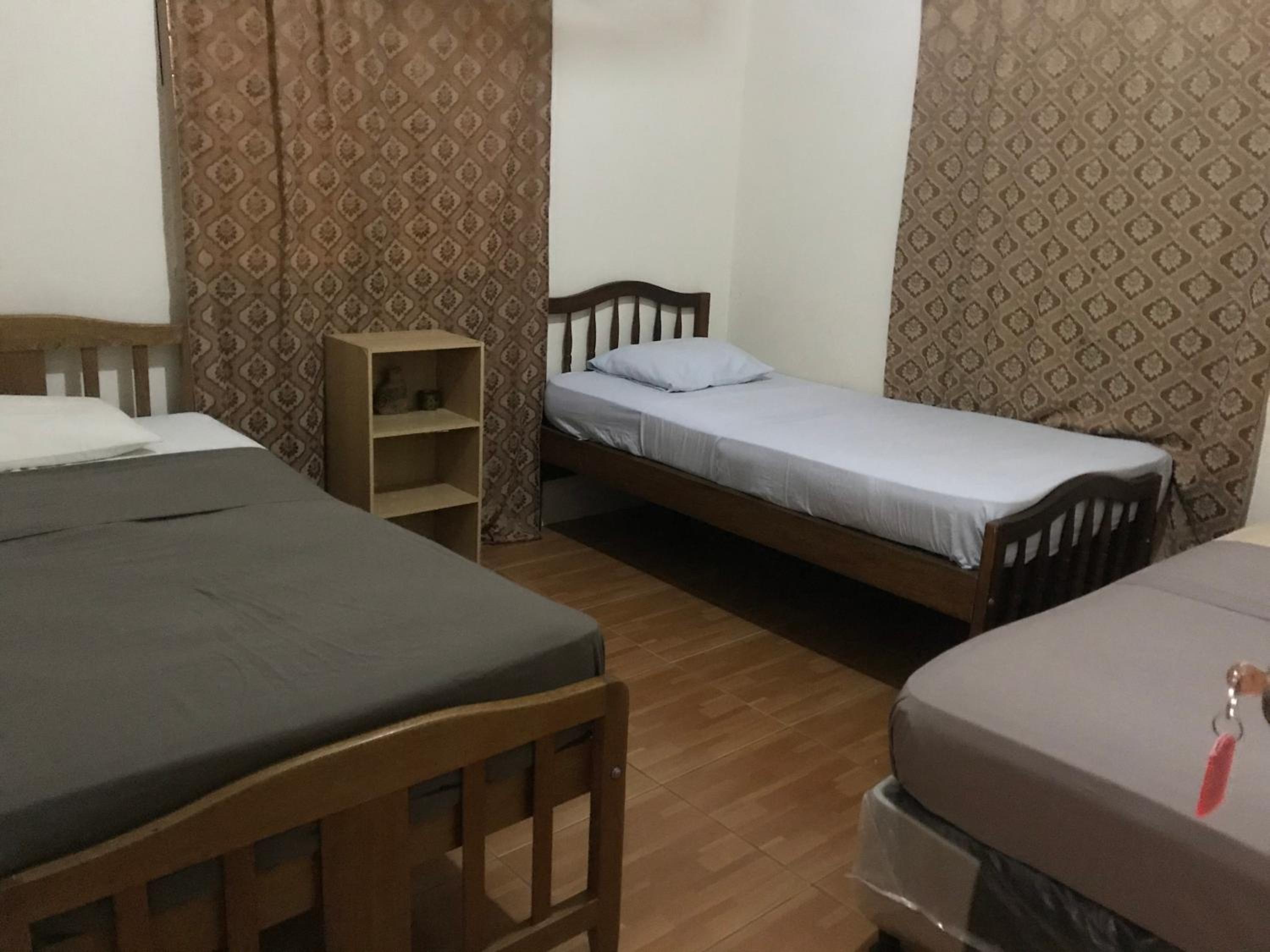 Small Twin Room photo 2