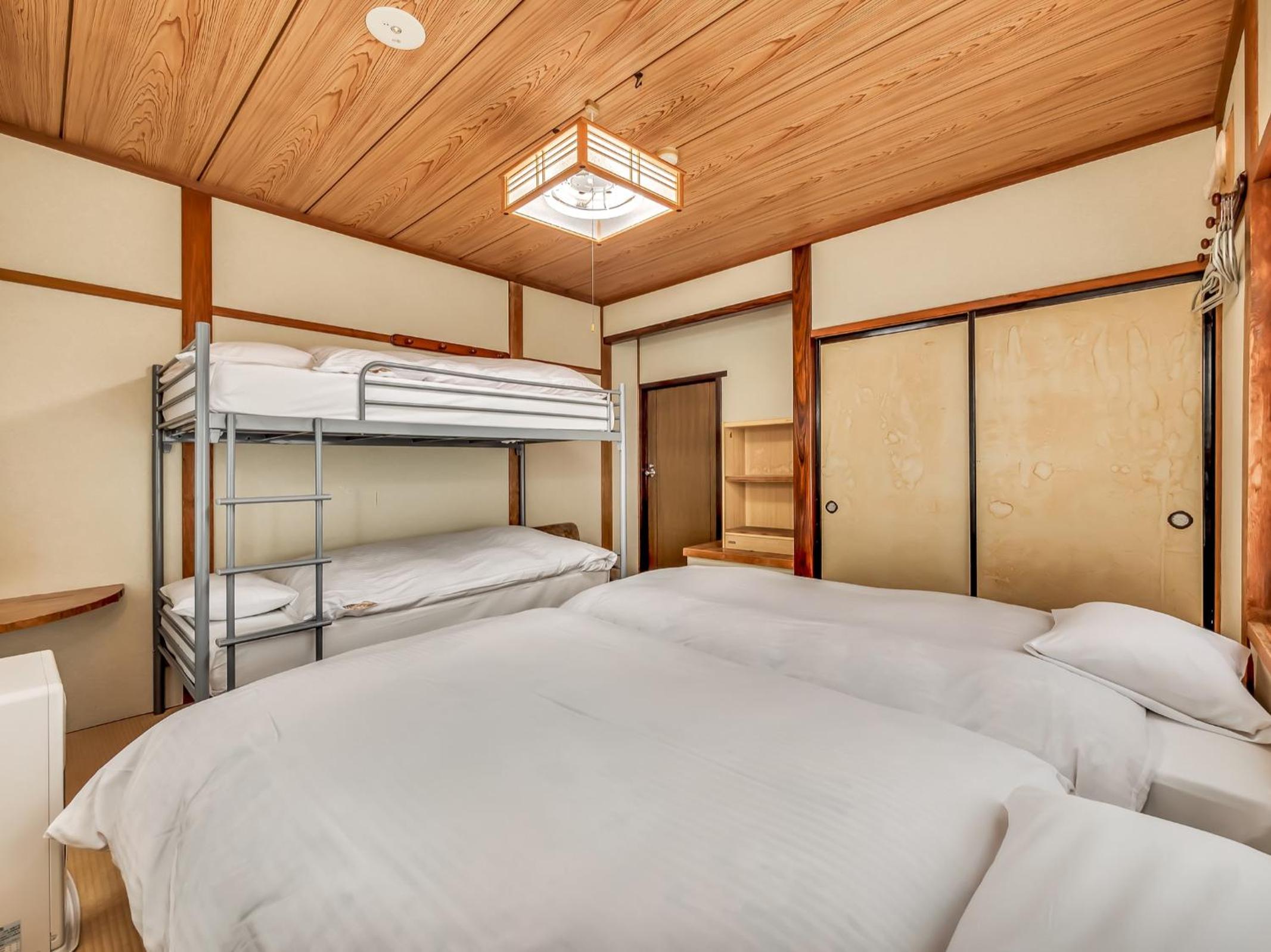 Quadruple Room with Shared Bathroom