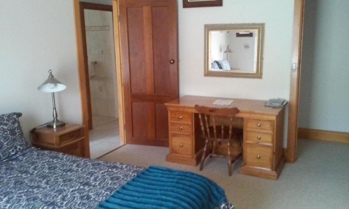 One-Bedroom Suite photo 2
